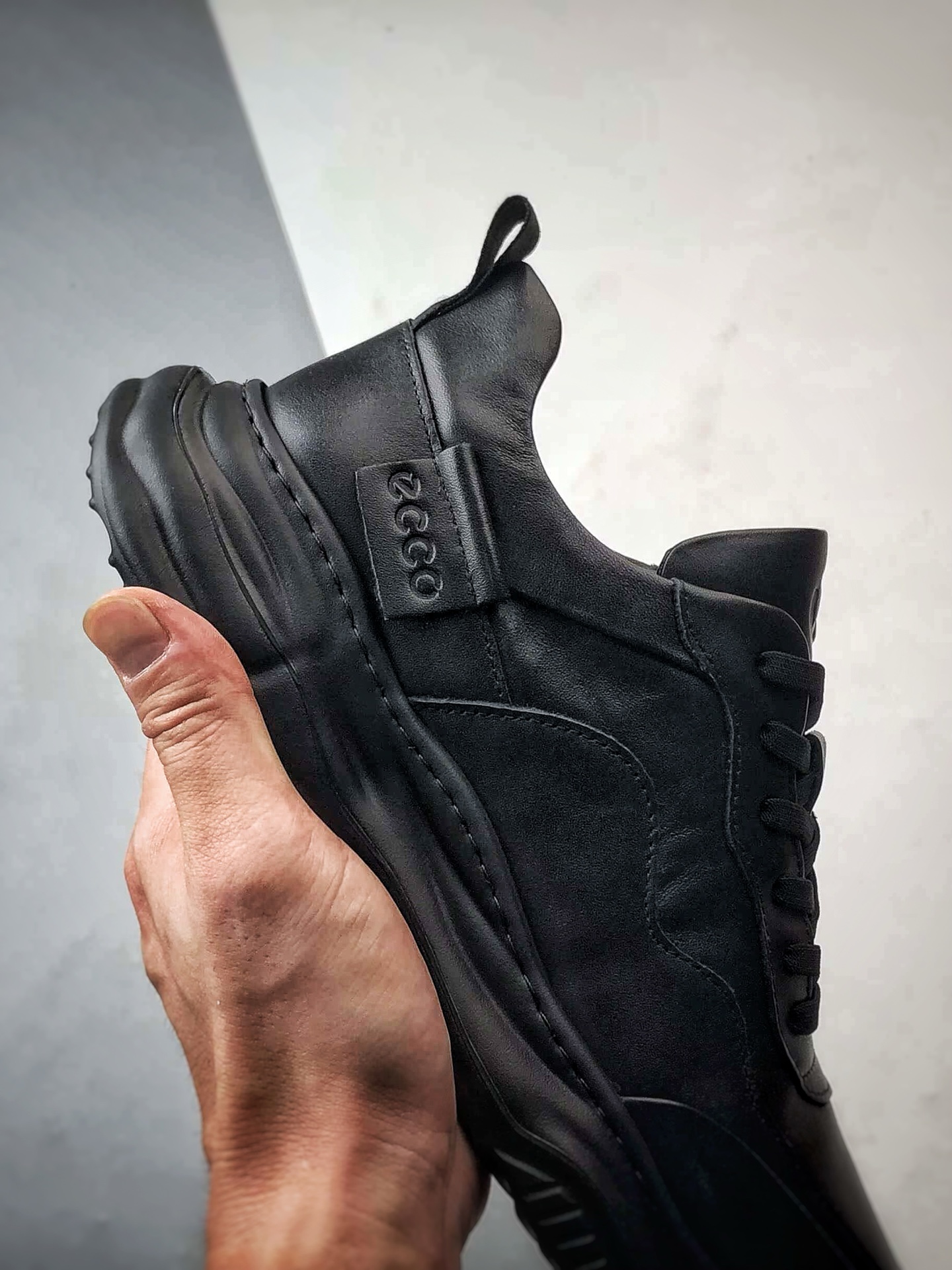 300 Ecco/爱步 灵动系列 秋冬新款 百搭舒适厚底休闲运动男鞋 518821