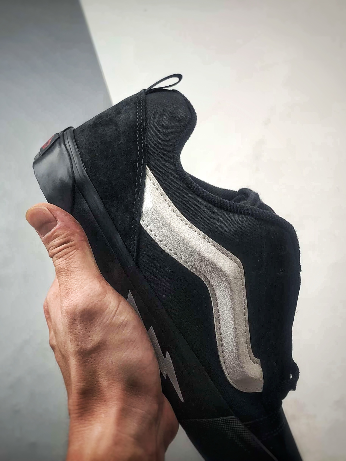 Vans Knu-Skool VR3 闪电黑白 万斯低帮复古休闲硫化面包板鞋-Top High Quatity Cheap Sneakers Fashion Clothing Clothes Bags handbags Shoes of all Brand wholesale With The best Quality And Beautiful Price from China Factory Chinese suppliers wholesaler seller Vans Knu-Skool VR3 闪电黑白 万斯低帮复古休闲硫化面包板鞋