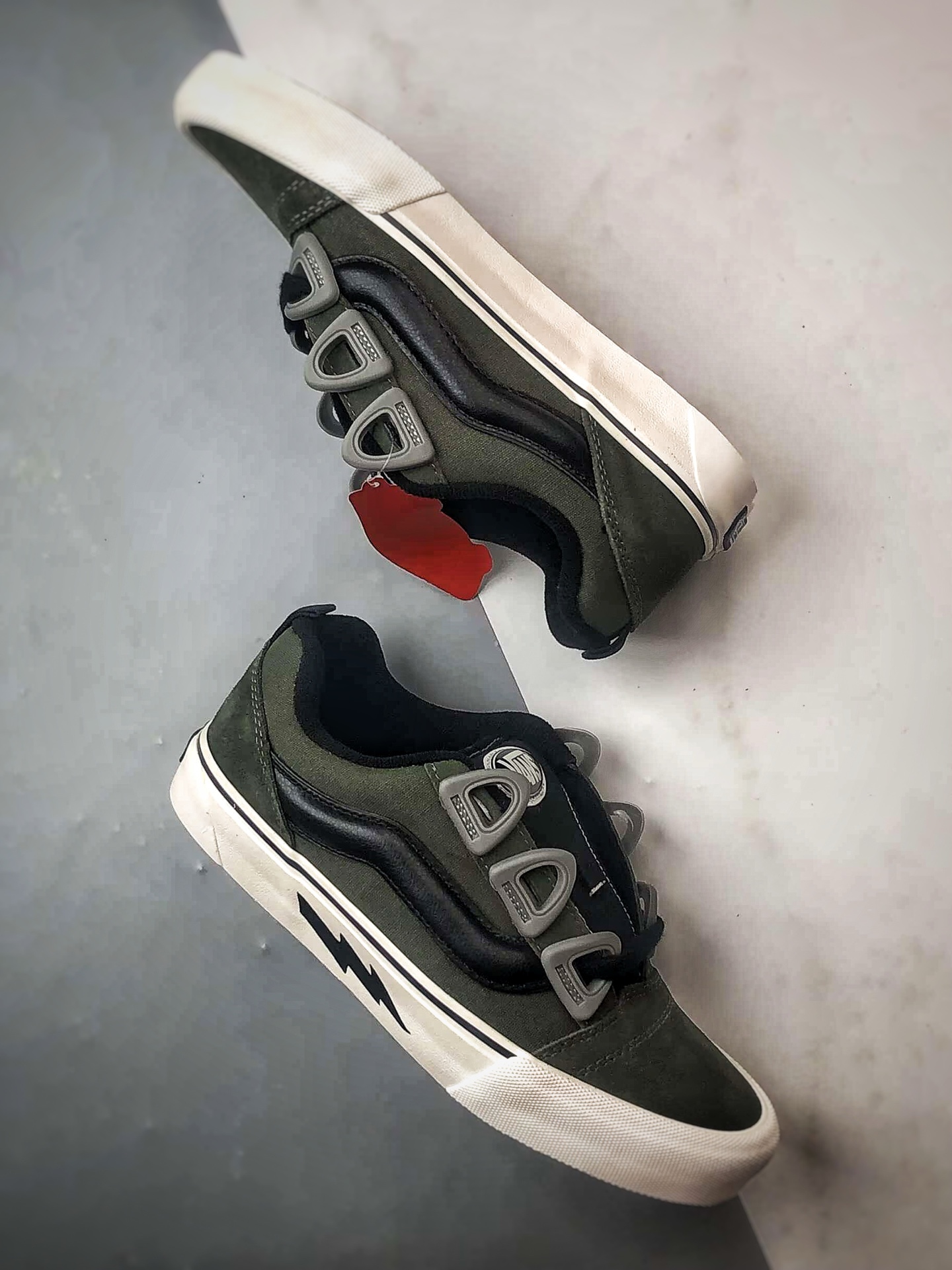 Vans Knu-Skool DR 闪电军绿 万斯低帮复古休闲硫化面包板鞋-Top High Quatity Cheap Sneakers Fashion Clothing Clothes Bags handbags Shoes of all Brand wholesale With The best Quality And Beautiful Price from China Factory Chinese suppliers wholesaler seller Vans Knu-Skool DR 闪电军绿 万斯低帮复古休闲硫化面包板鞋