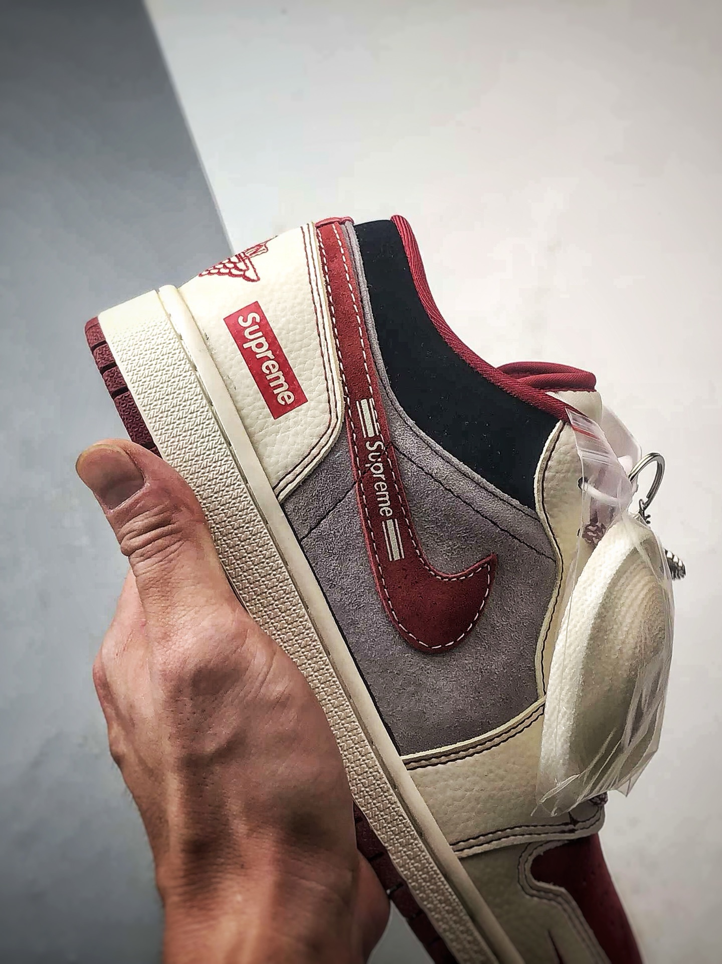Air Jordan 1 Low ”高端定制” Sup米灰酒红 LD8888-007