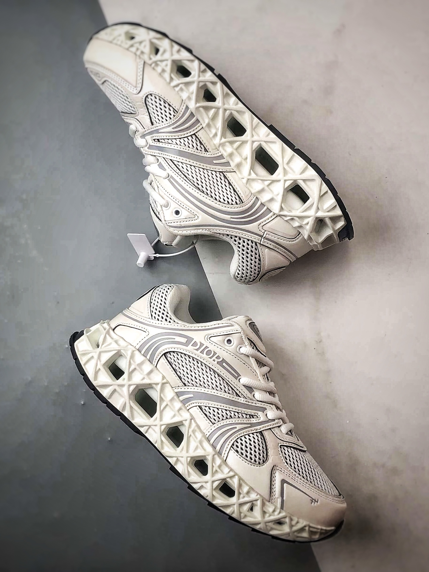 420 广东纯原大厂出品 顶级版本 Dior B35 NXXT Sneakers 白色 B35胶囊系列镂空厚底藤格纹运动老爹鞋