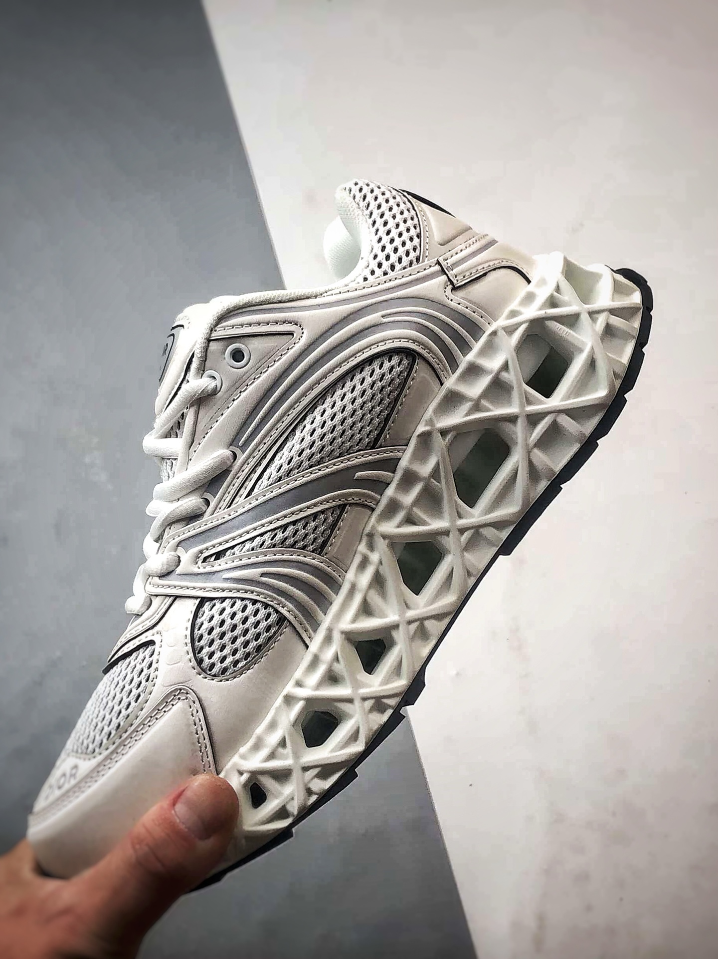 420 广东纯原大厂出品 顶级版本 Dior B35 NXXT Sneakers 白色 B35胶囊系列镂空厚底藤格纹运动老爹鞋