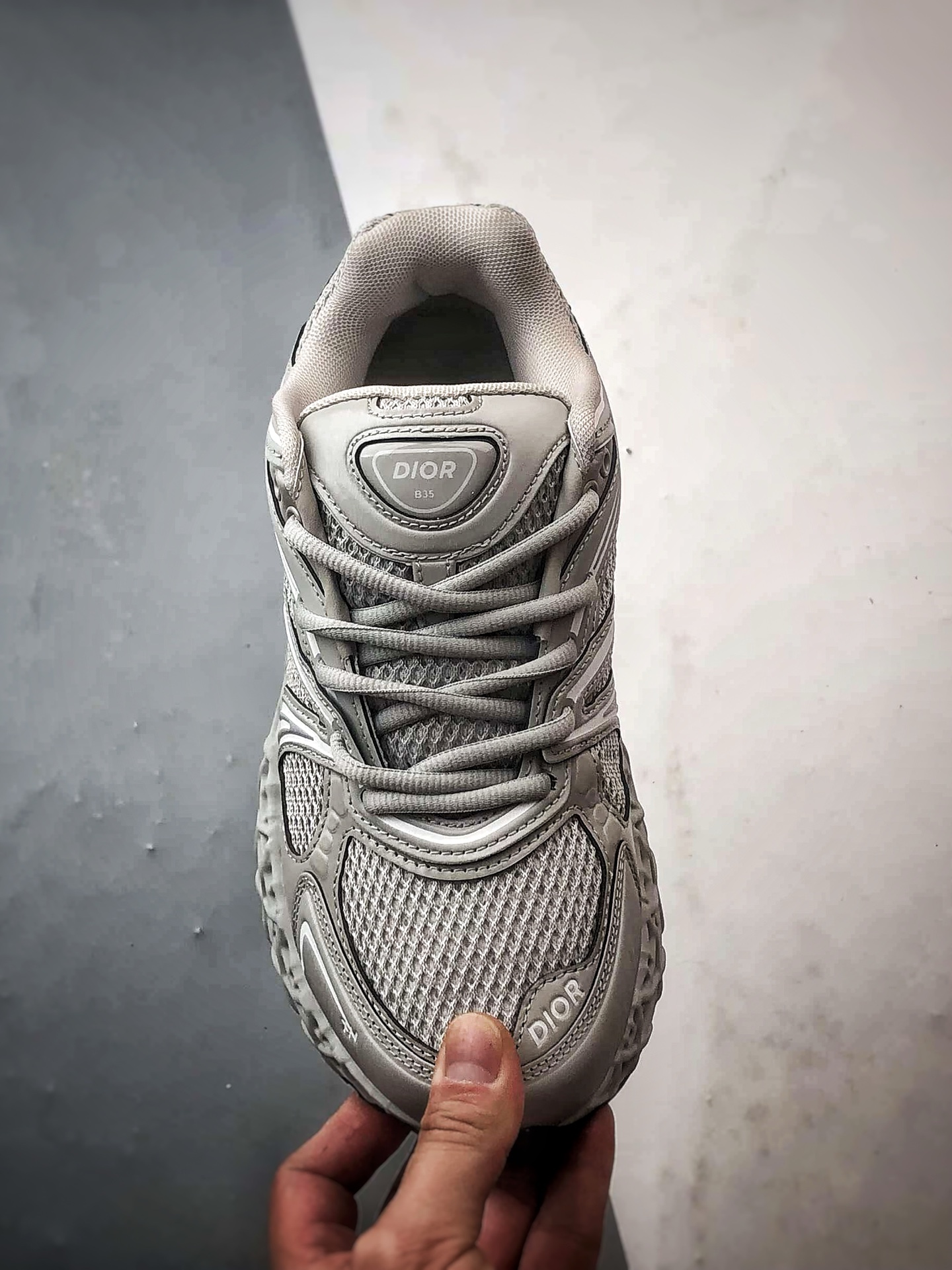 420 广东纯原大厂出品 顶级版本 Dior B35 NXXT Sneakers 灰色 B35胶囊系列镂空厚底藤格纹运动老爹鞋-Chinese UA Cheap High Quatity Brand Clothes Bags handbags Sneakers wholesale wholesaler seller from China Factory suppliers Fashion Clothing Shoes best Quality Beautiful Price 420 广东纯原大厂出品 顶级版本 Dior B35 NXXT Sneakers 灰色 B35胶囊系列镂空厚底藤格纹运动老爹鞋