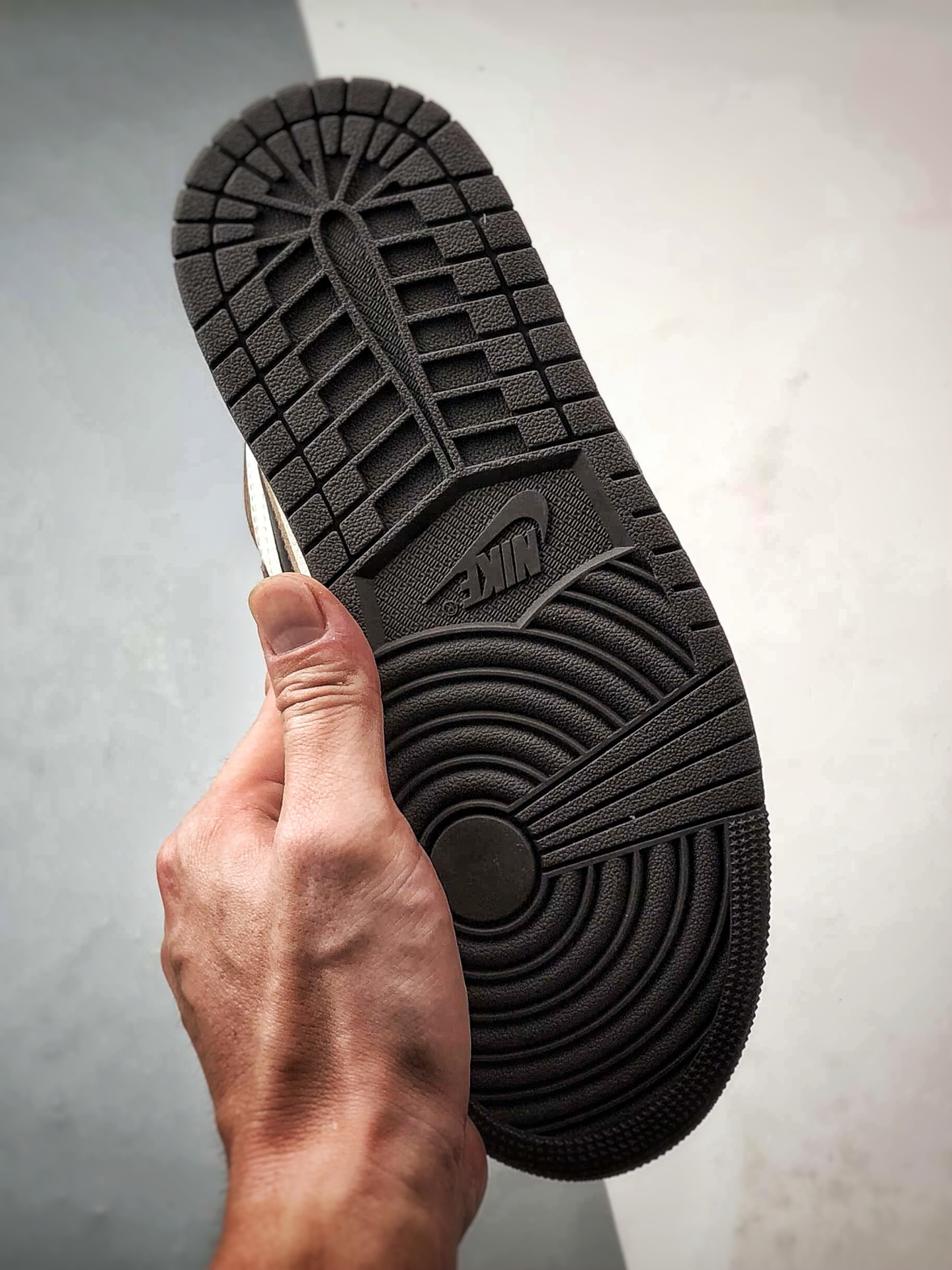 Air Jordan 1 High 白棕 FD2596-200