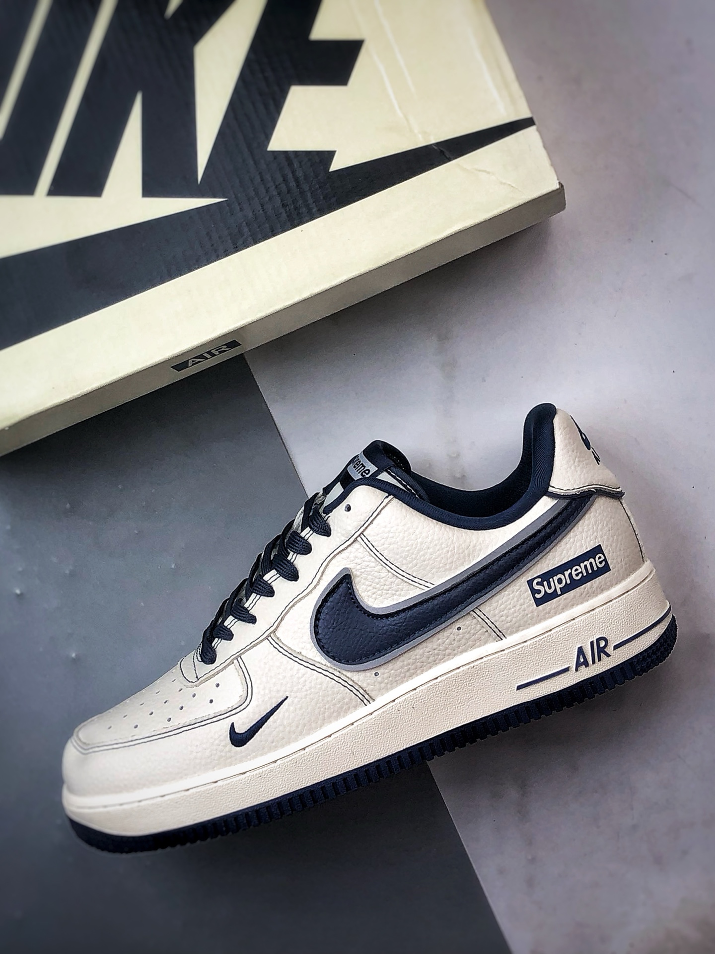 Sup x Air Force 1 Low 米白藏蓝 DD1982-319