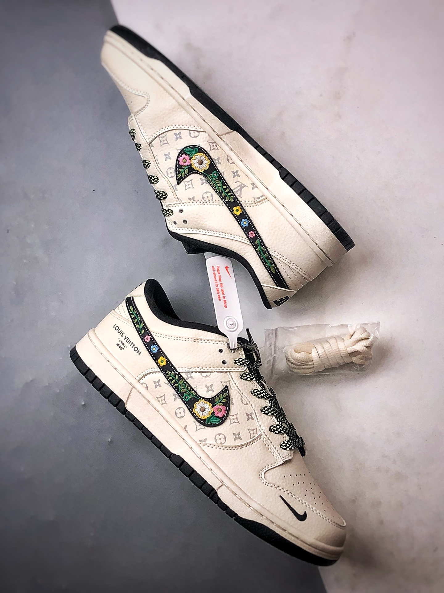 NK Dunk Low Retro ”DIY高端定制” LV米白黑刺绣钩 低帮休闲运动板鞋 DS6608-017