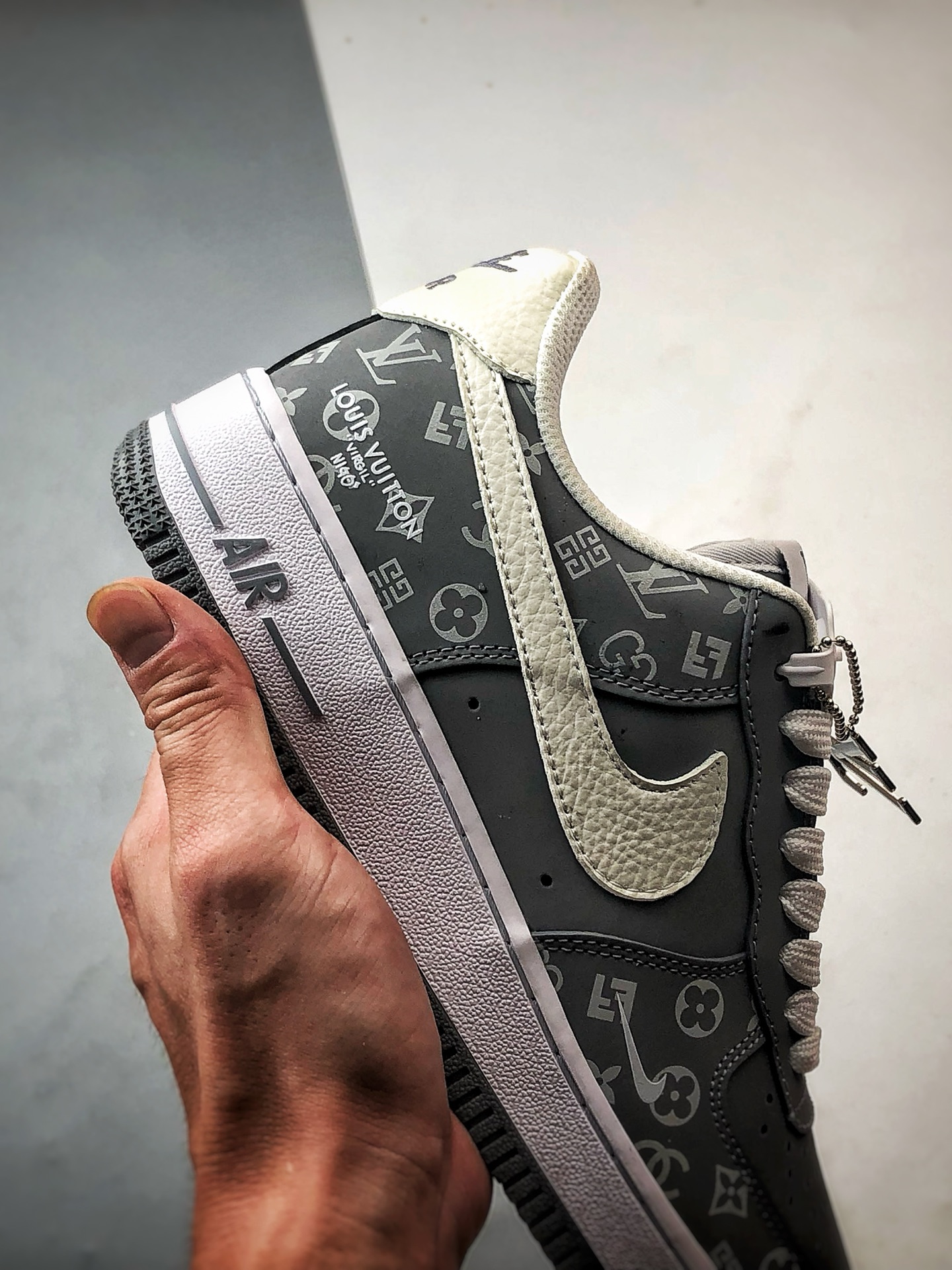 LV x Air Force 1 Low 印花灰白 NH0601-575