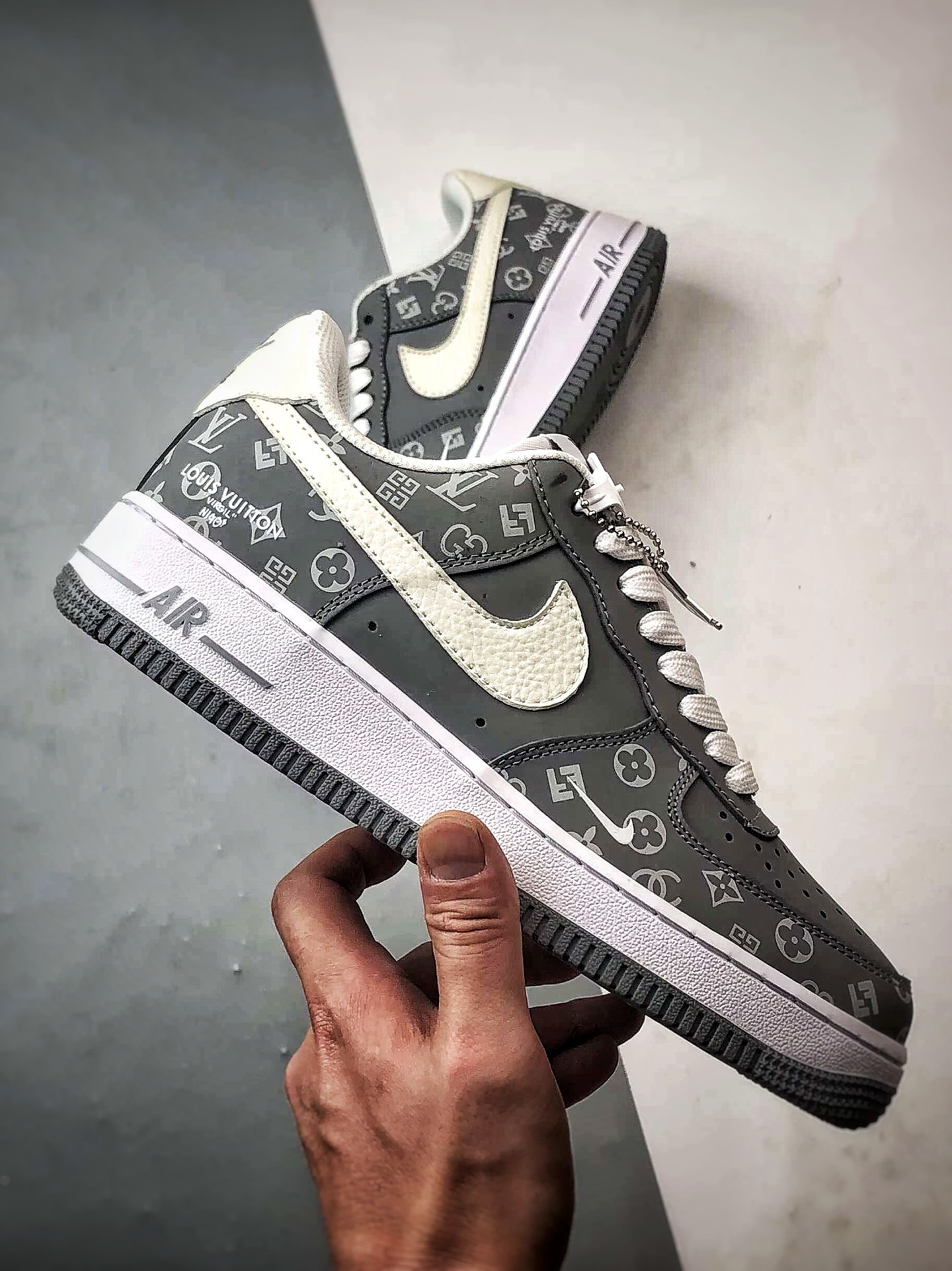 LV x Air Force 1 Low 印花灰白 NH0601-575