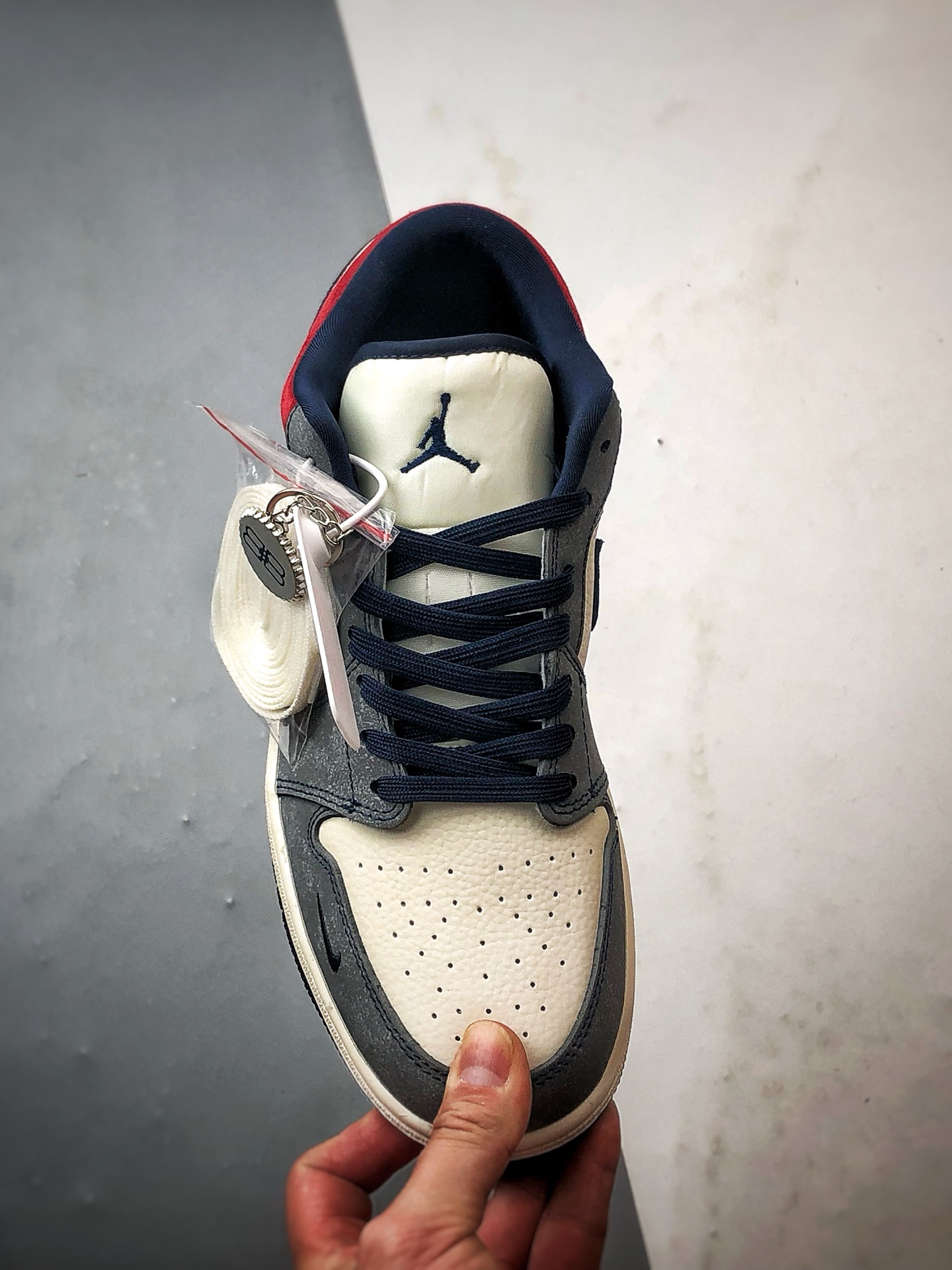 Air Jordan 1 Low ”高端定制” 巴黎印花米灰蓝红 QD1988-008