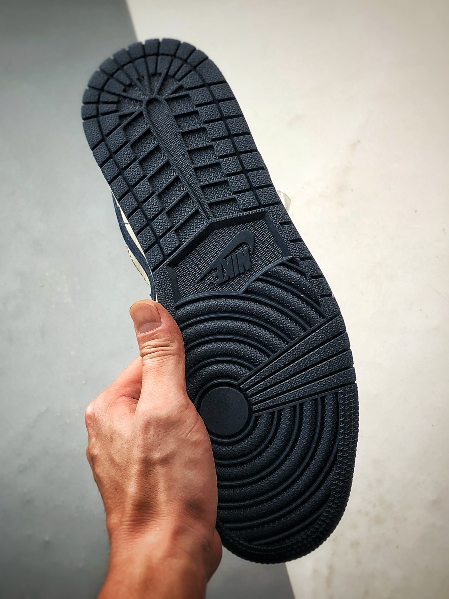 Air Jordan 1 Low ”高端定制” 巴黎印花米灰蓝红 QD1988-008