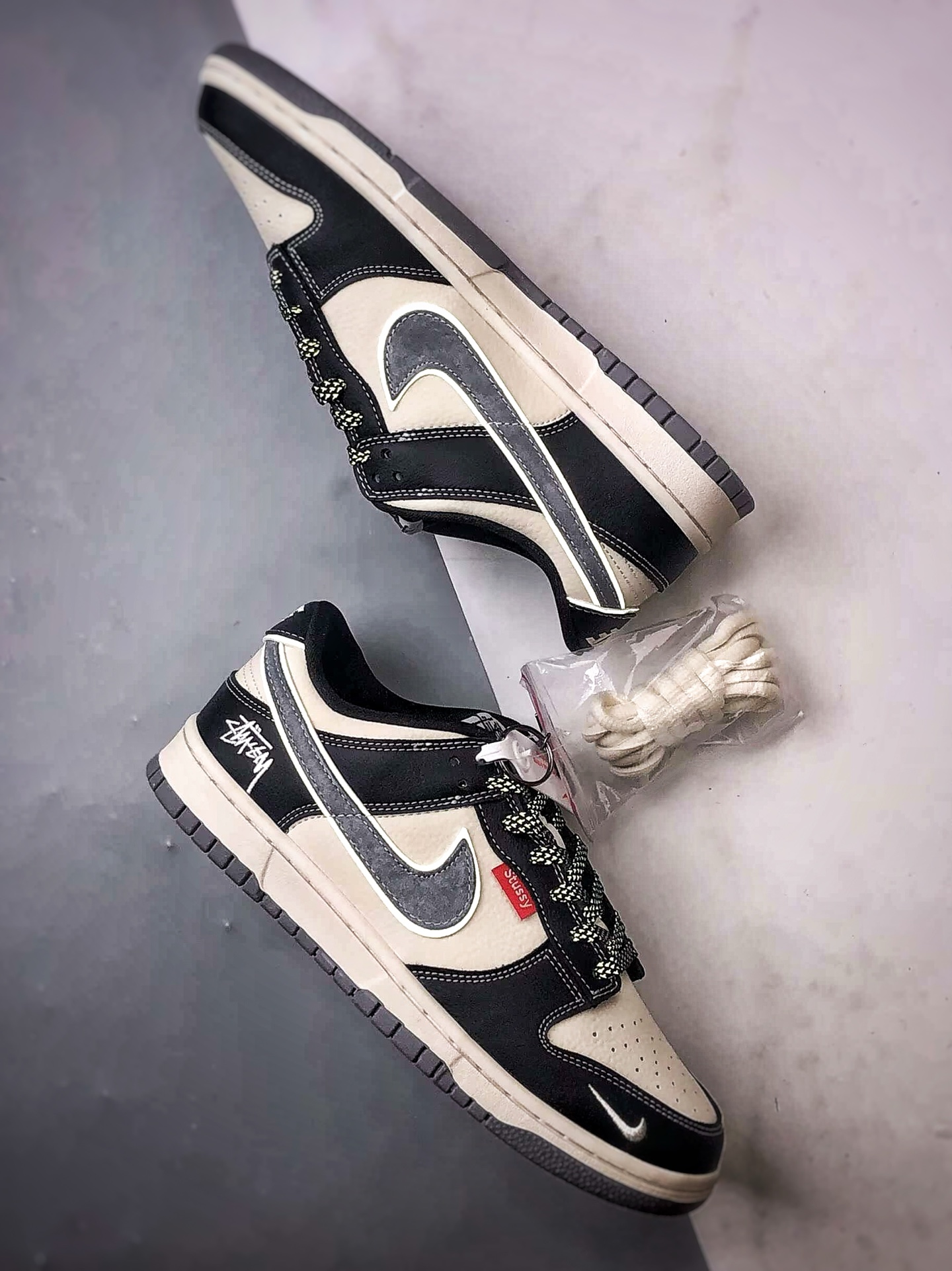 NK Dunk Low Retro ”DIY高端定制” 斯图西黑白灰钩 低帮休闲运动板鞋 DN3168-003