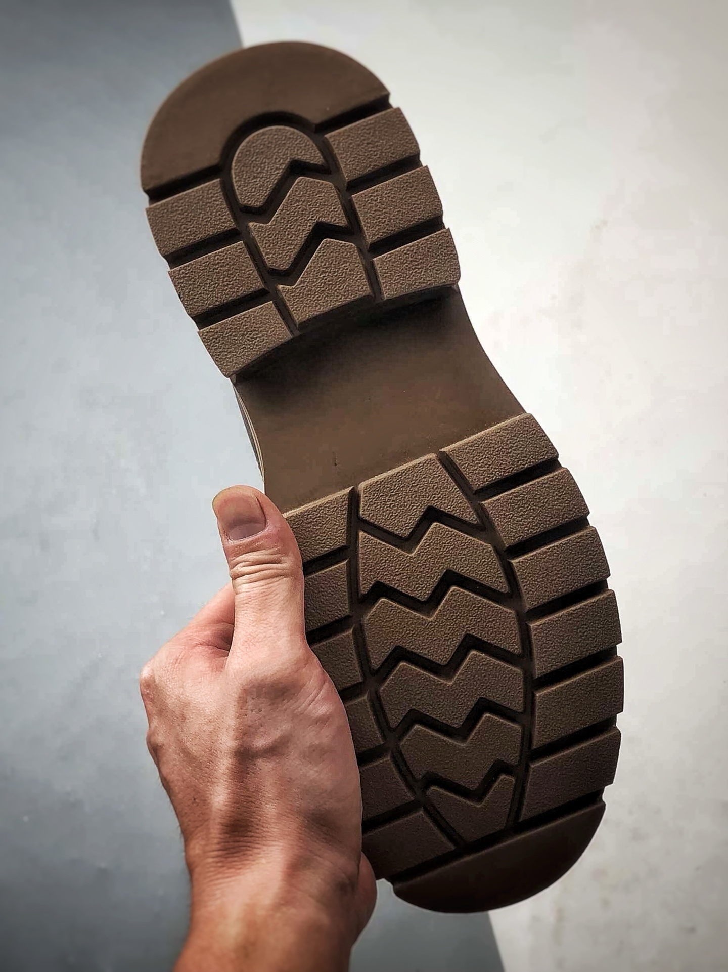 220 Timberland 天伯伦/添柏岚 2025秋冬 经典高帮休闲男鞋 TB99556