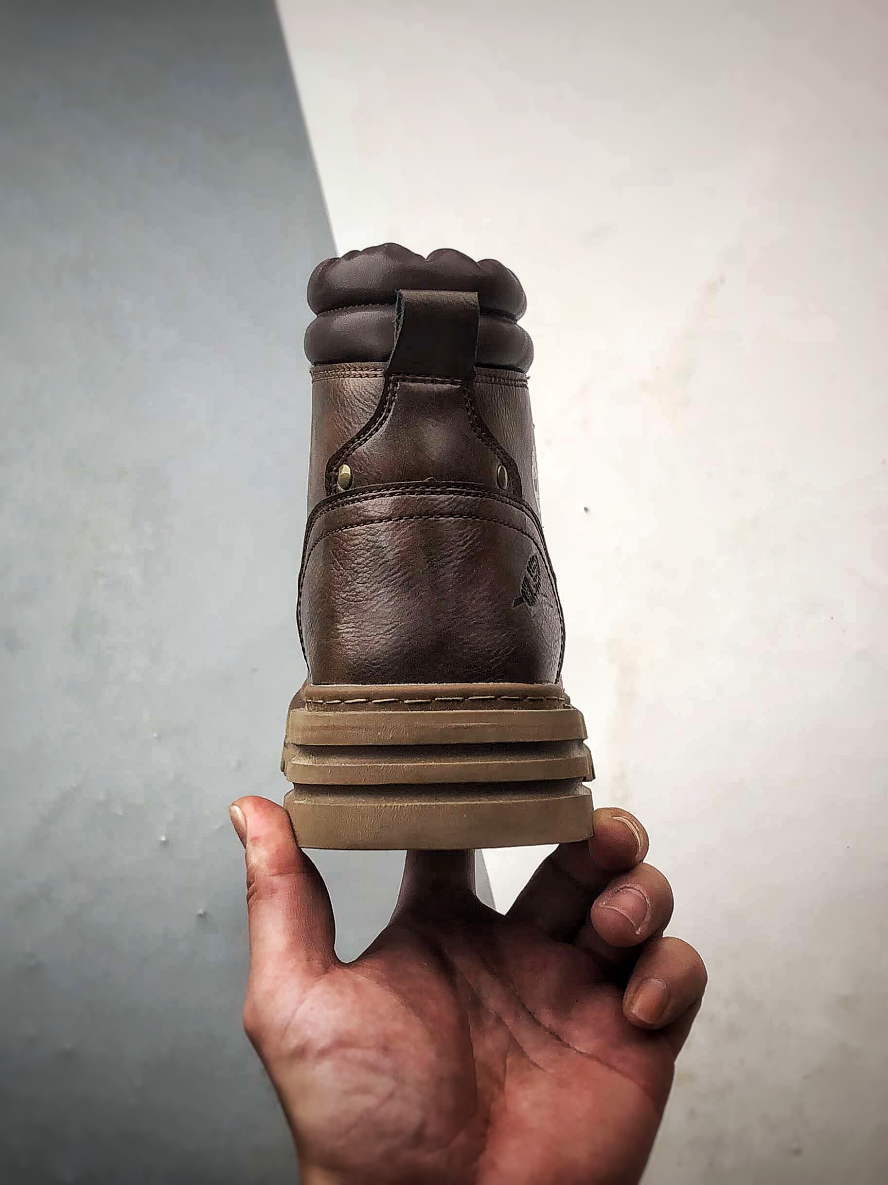 220 Timberland 天伯伦/添柏岚 2025秋冬 经典高帮休闲男鞋 TB99556