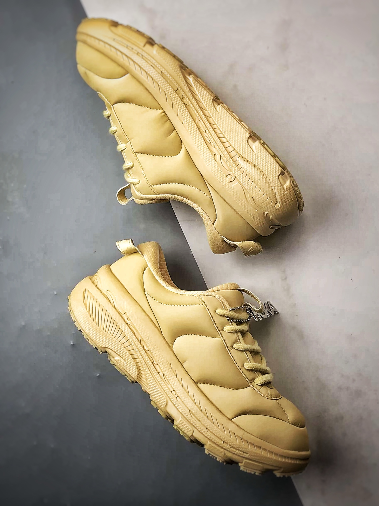 210 MARNI x Hoka One One Bondi B3LS 黄色 跨界联名低帮户外越野面包跑步鞋 1170631-STRW