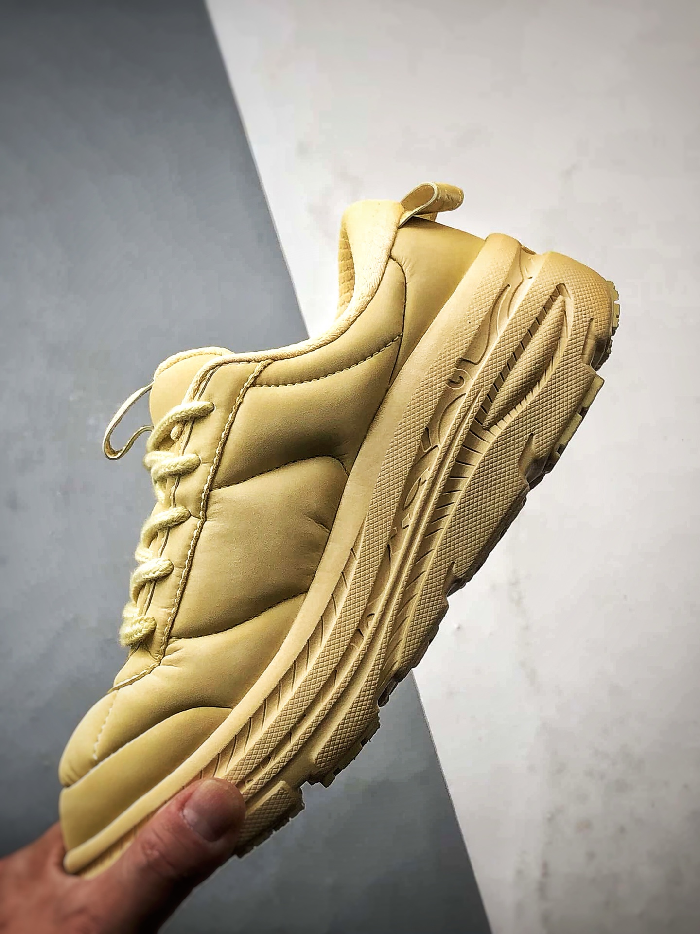 210 MARNI x Hoka One One Bondi B3LS 黄色 跨界联名低帮户外越野面包跑步鞋 1170631-STRW