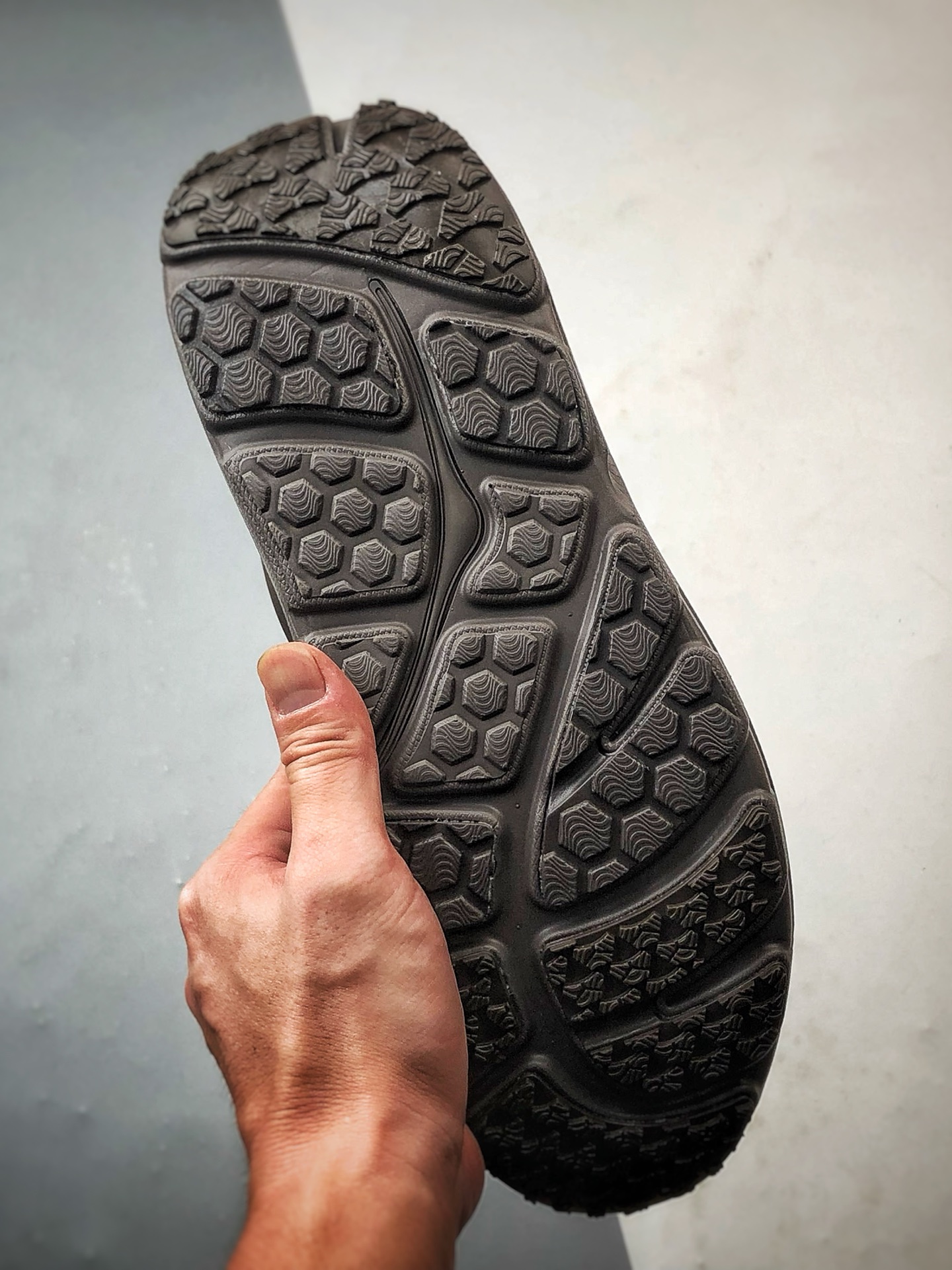 210 MARNI x Hoka One One Bondi B3LS 深棕色 跨界联名低帮户外越野面包跑步鞋 1170631-BRKN