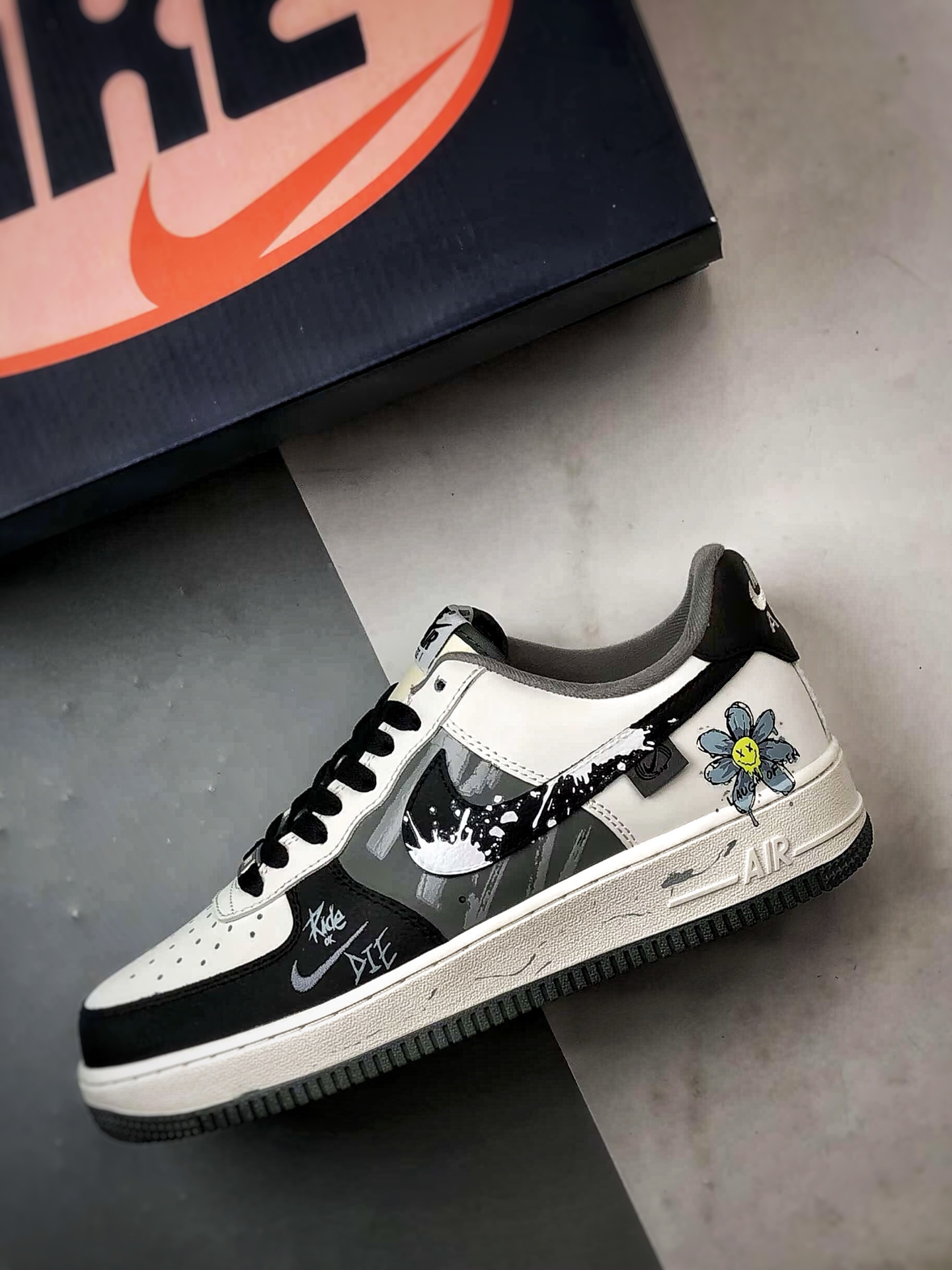 Air Force 1 '07 Low 绘墨花迹 DB3301-606