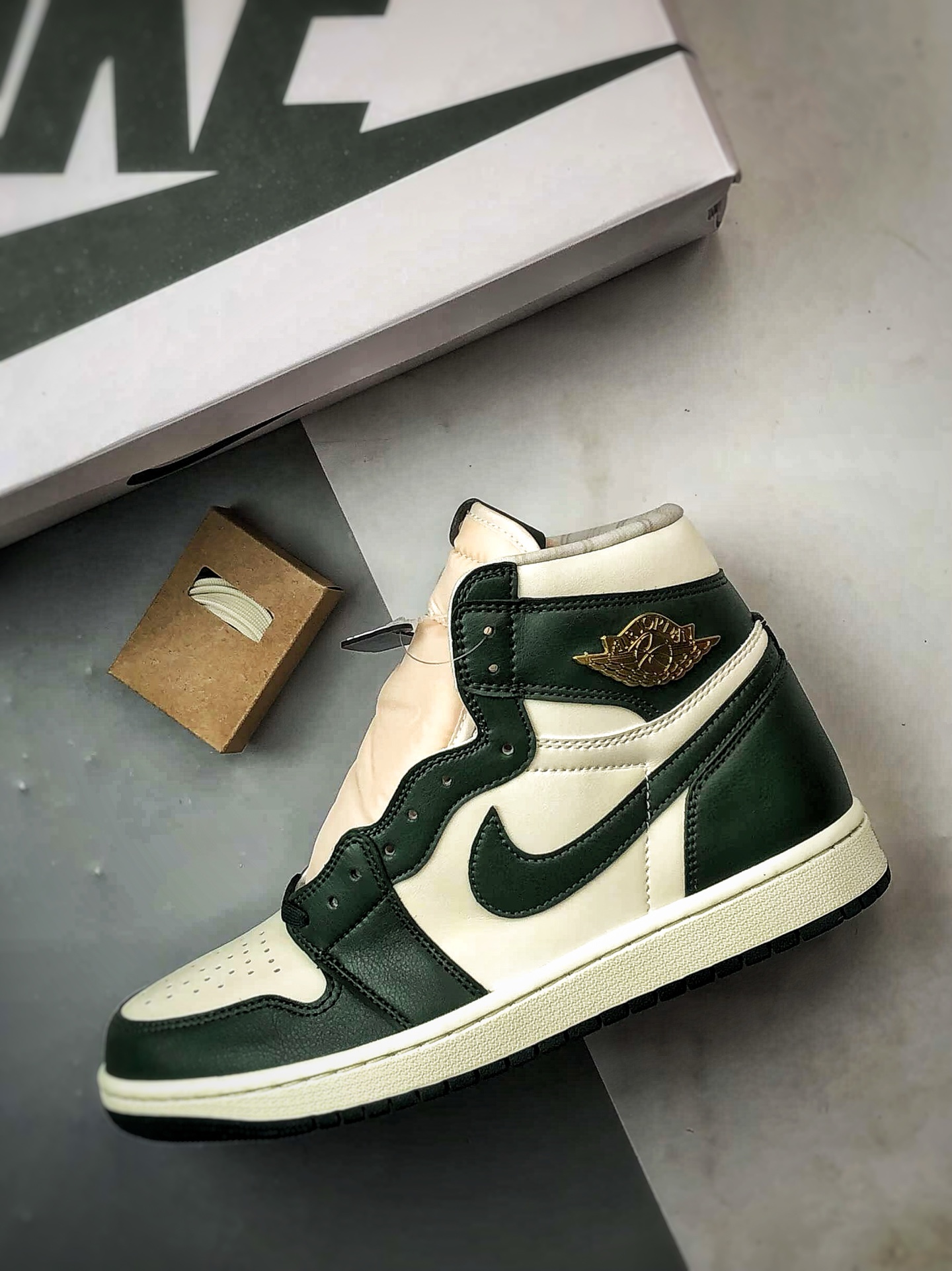 Air Jordan 1 Retro High 白绿 FD2596-101 Air Jordan 1 Retro High 白绿 FD2596-101