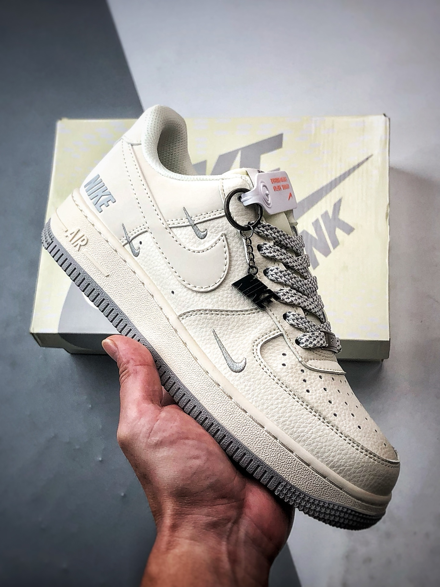 Air Force 1 ’07 Low 米白灰3M反光 XX3168-185