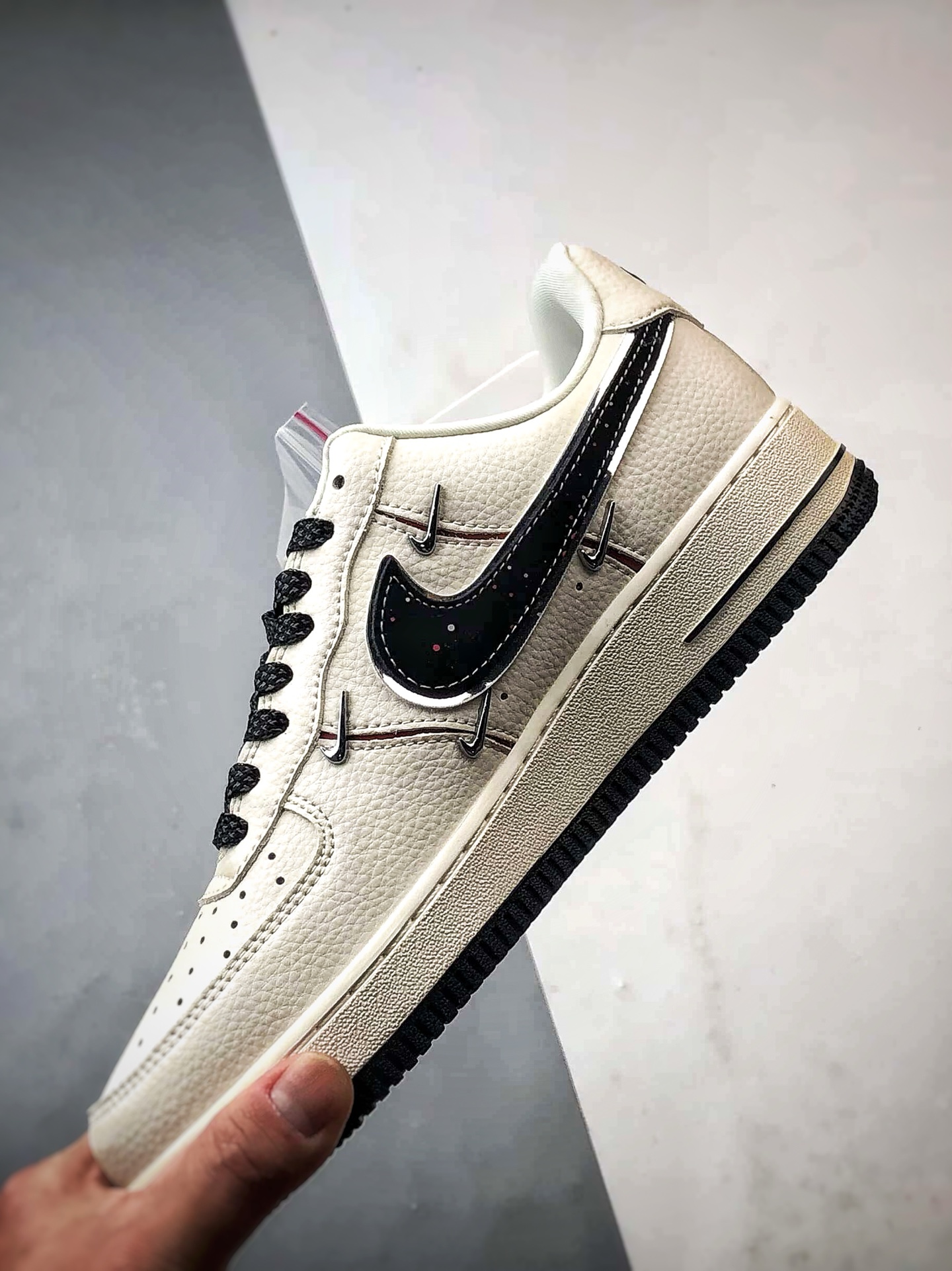 Blcg x Air Force 1 Low 米白黑四小钩 DD1928-309