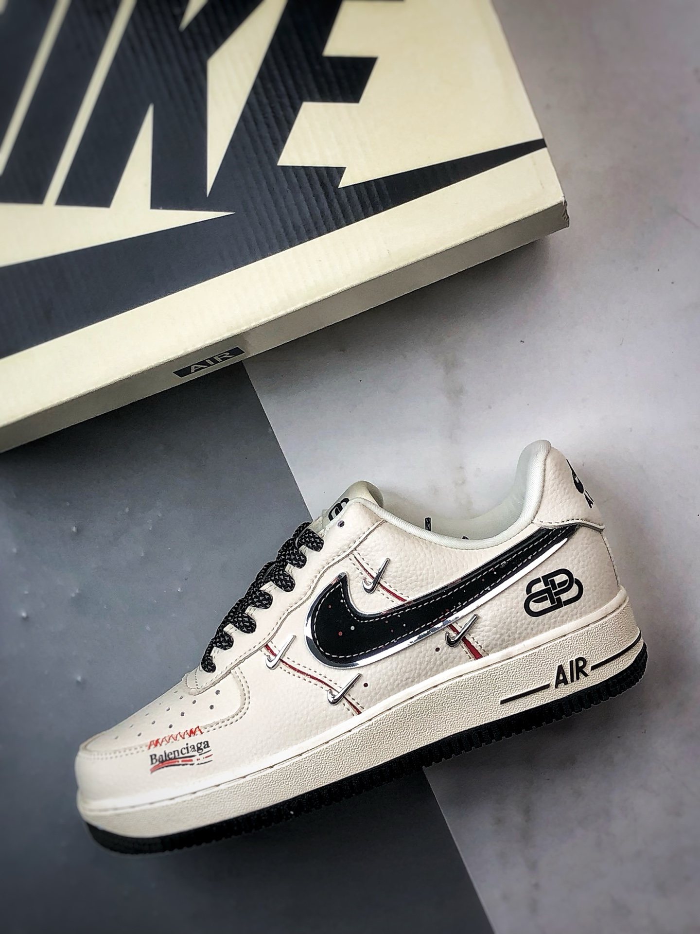 Blcg x Air Force 1 Low 米白黑四小钩 DD1928-309