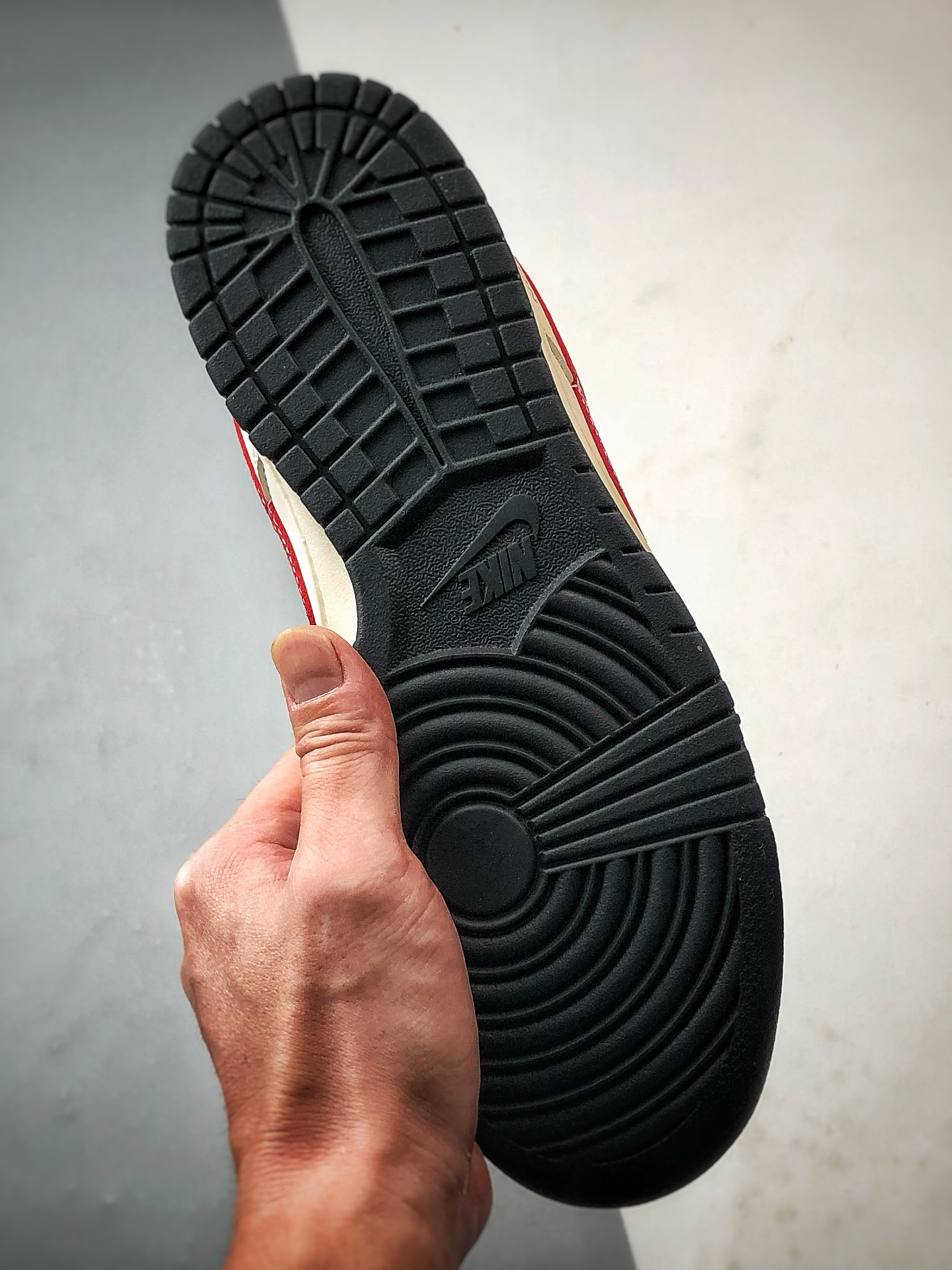 NK Dunk Low Retro ”DIY高端定制” LV米黑棕红钩 低帮休闲运动板鞋 XS6089-627 NK Dunk Low Retro ”DIY高端定制” LV米黑棕红钩 低帮休闲运动板鞋 XS6089-627