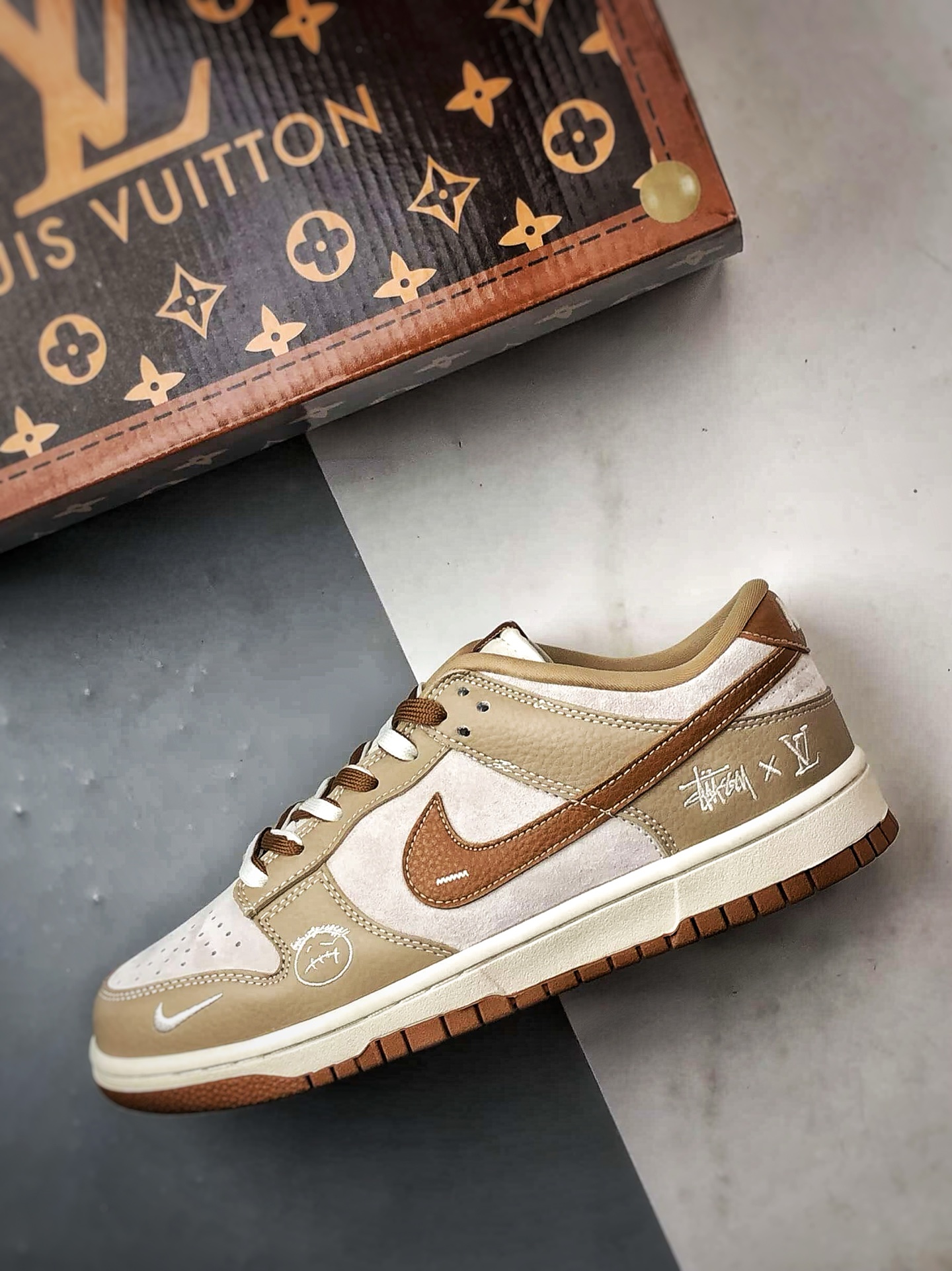 290 NK Dunk Low Retro ”DIY高端定制” 斯图西LV米灰棕 低帮休闲运动板鞋 SG6688-005
