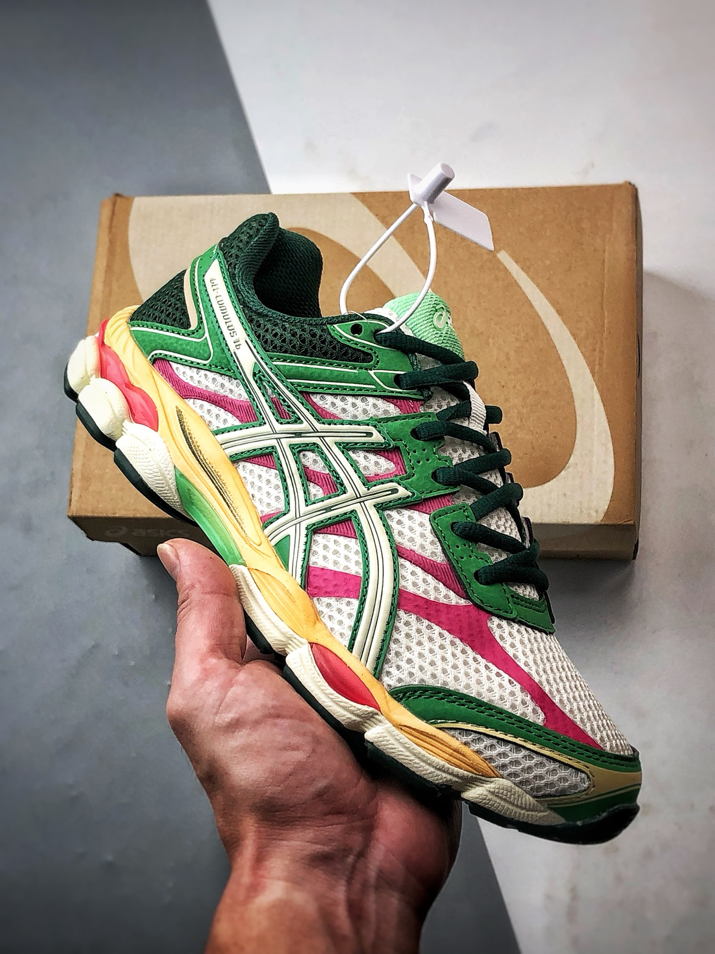 Asics Gel-Cumulus 16 白绿粉 亚瑟士复古时尚缓震运动跑步鞋 1203A763-100