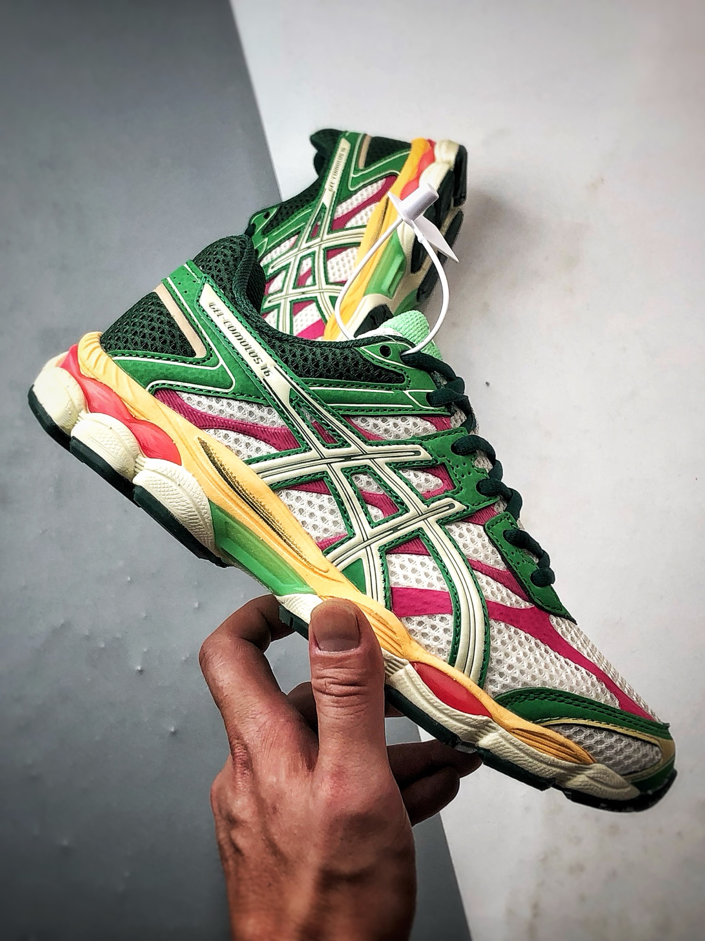 Asics Gel-Cumulus 16 白绿粉 亚瑟士复古时尚缓震运动跑步鞋 1203A763-100