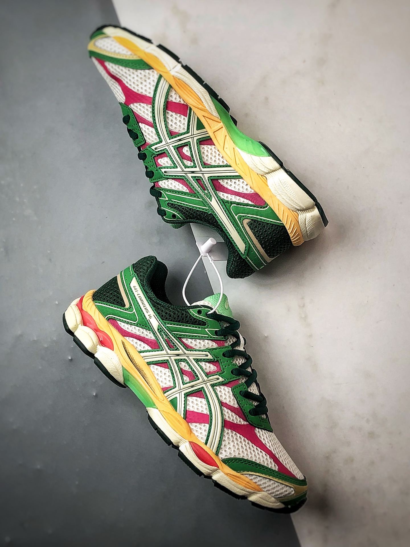 Asics Gel-Cumulus 16 白绿粉 亚瑟士复古时尚缓震运动跑步鞋 1203A763-100