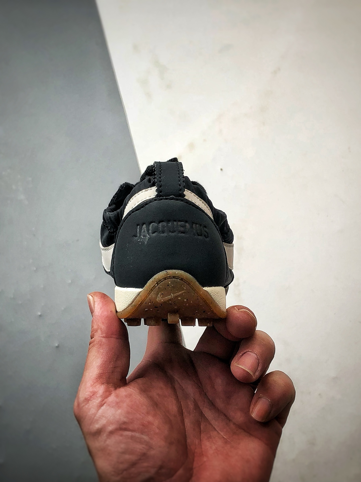 NK MoShoe x Jacquemus 黑色 联名尼龙复古柔软舒适薄底休闲鞋 HV8547-001