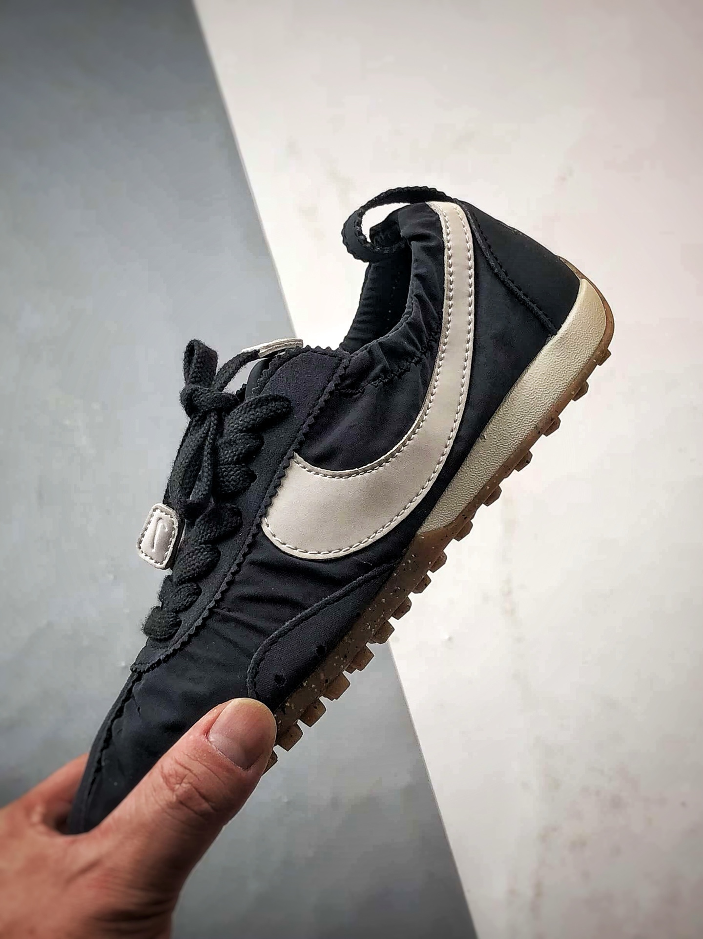 NK MoShoe x Jacquemus 黑色 联名尼龙复古柔软舒适薄底休闲鞋 HV8547-001