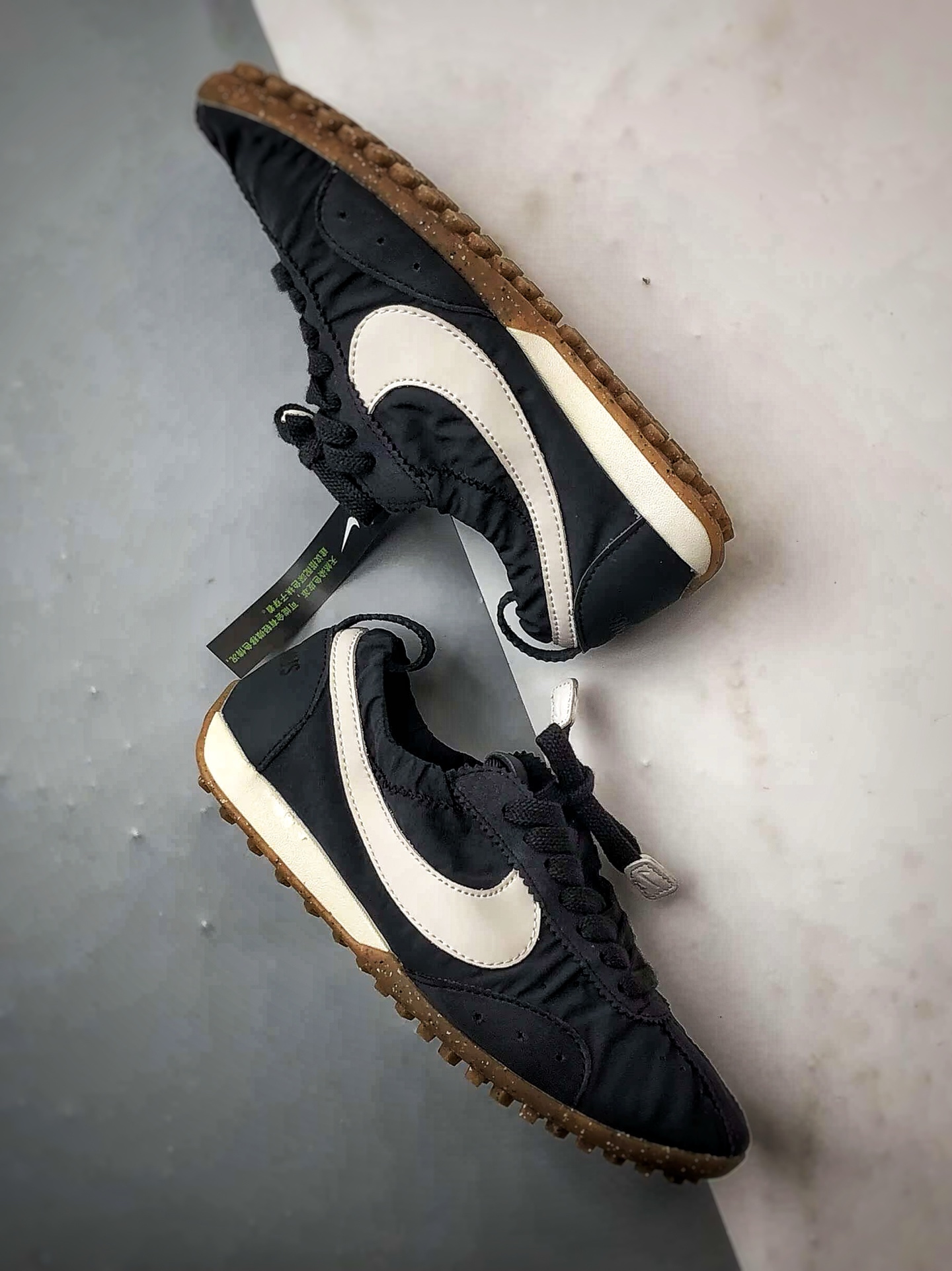 NK MoShoe x Jacquemus 黑色 联名尼龙复古柔软舒适薄底休闲鞋 HV8547-001