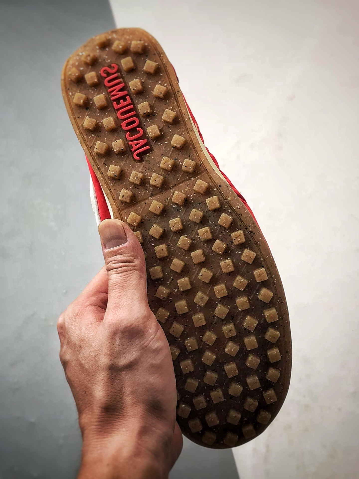 240 NK MoShoe x Jacquemus 红色 联名尼龙复古柔软舒适薄底休闲鞋 HV8547-600