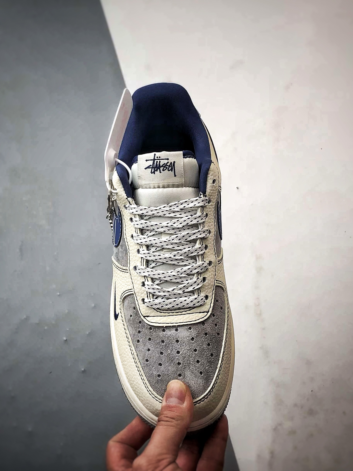 Stussy x Air Force 1 Low 米灰蓝 XL1979-123-High Quatity Cheap Brand wholesale wholesaler seller Clothes Bags handbags Sneakers Top Fashion Clothing Shoes from China Factory Chinese suppliers best Quality Beautiful Price Stussy x Air Force 1 Low 米灰蓝 XL1979-123