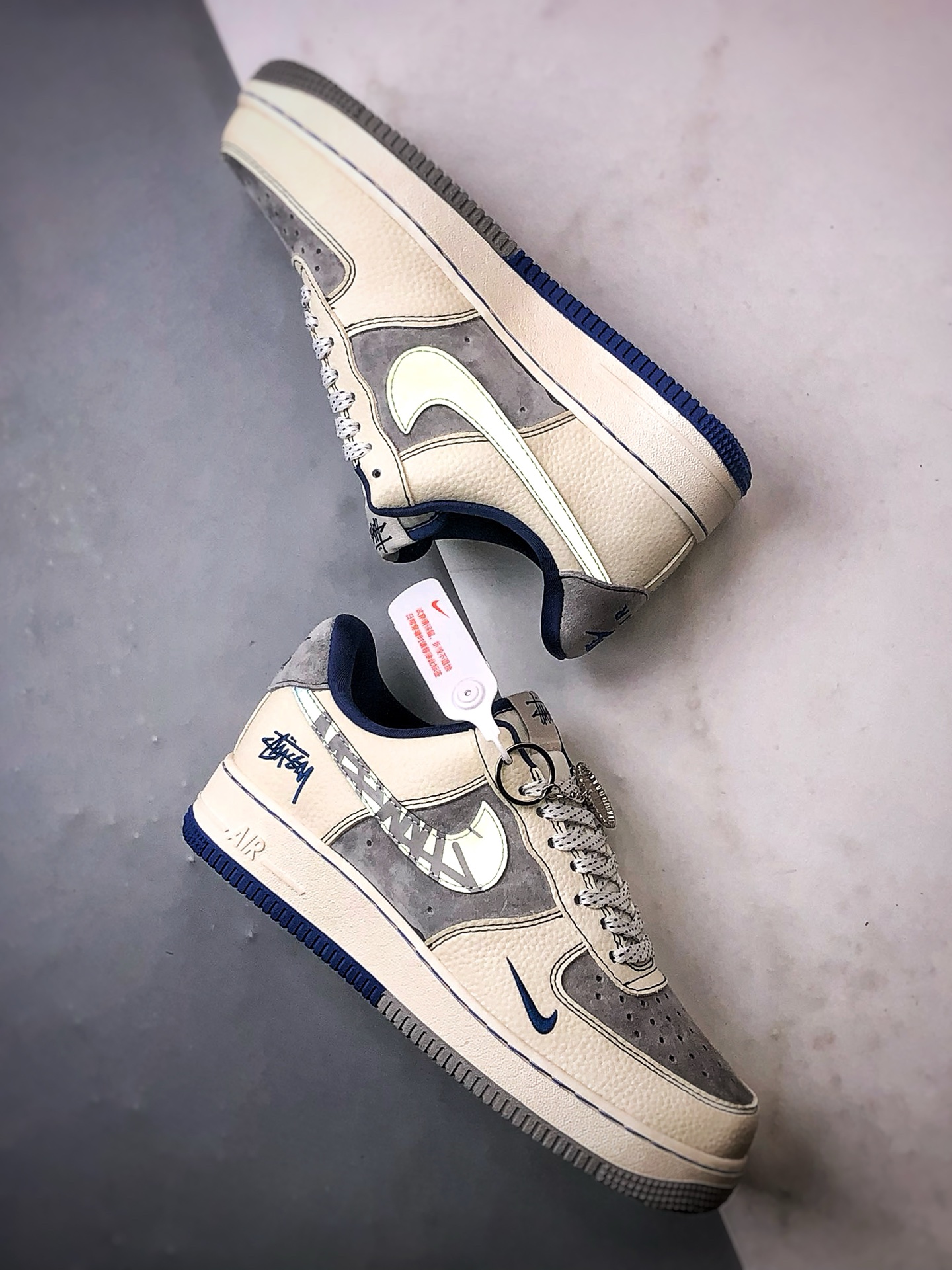 Stussy x Air Force 1 Low 米灰蓝 XL1979-123-High Quatity Cheap Brand wholesale wholesaler seller Clothes Bags handbags Sneakers Top Fashion Clothing Shoes from China Factory Chinese suppliers best Quality Beautiful Price Stussy x Air Force 1 Low 米灰蓝 XL1979-123
