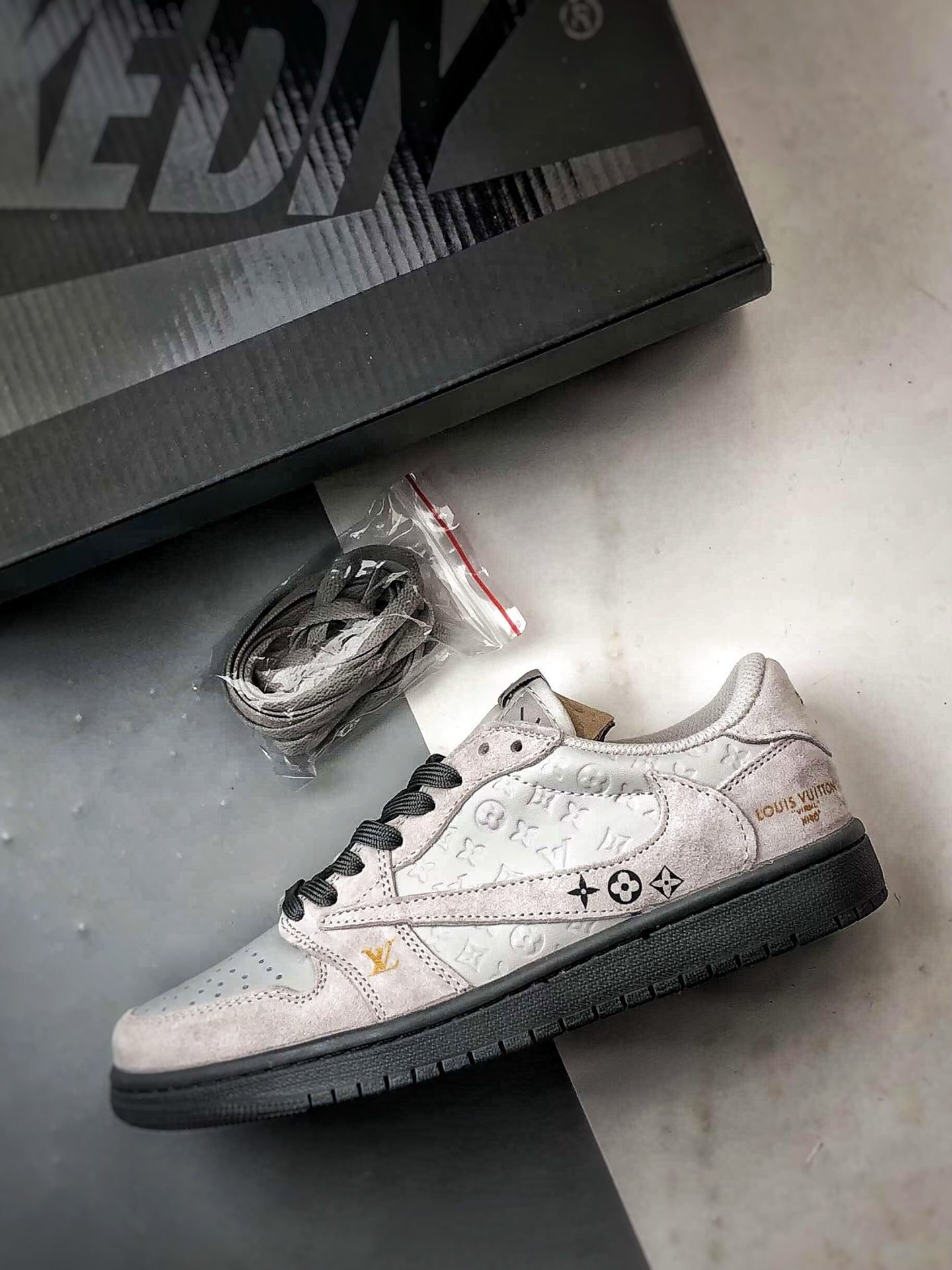 290 Air Jordan 1 Low ”高端定制” LV印花猪八黑灰倒钩 DZ5899-040