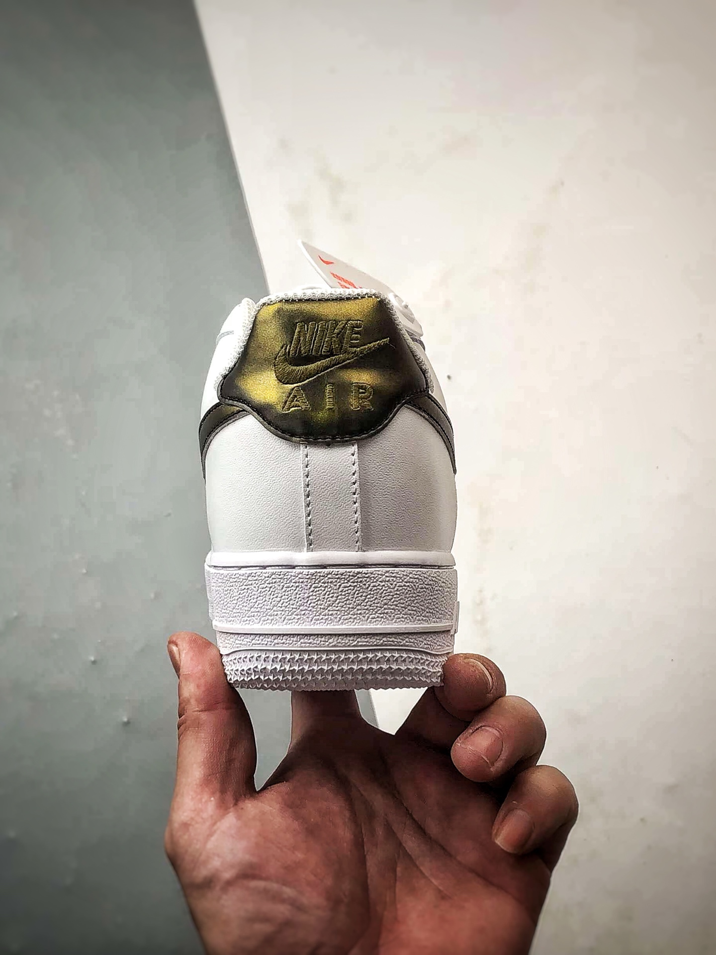 定制球鞋Air Force 1 Low 珐琅鎏金 白黑金 经典休闲运动板鞋 ZH0316-147