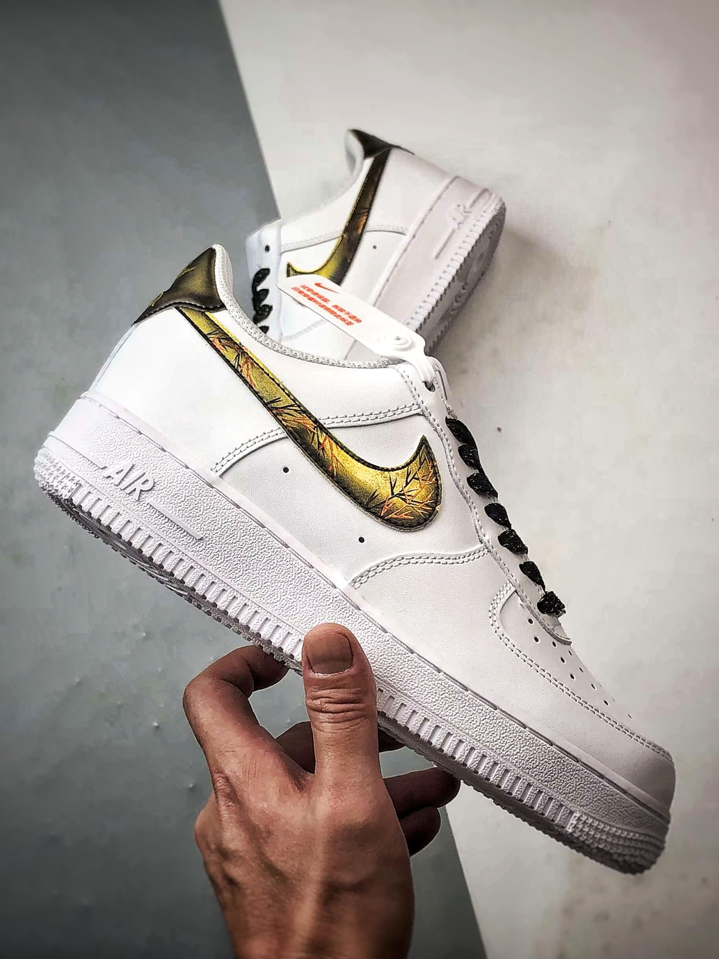 定制球鞋Air Force 1 Low 珐琅鎏金 白黑金 经典休闲运动板鞋 ZH0316-147