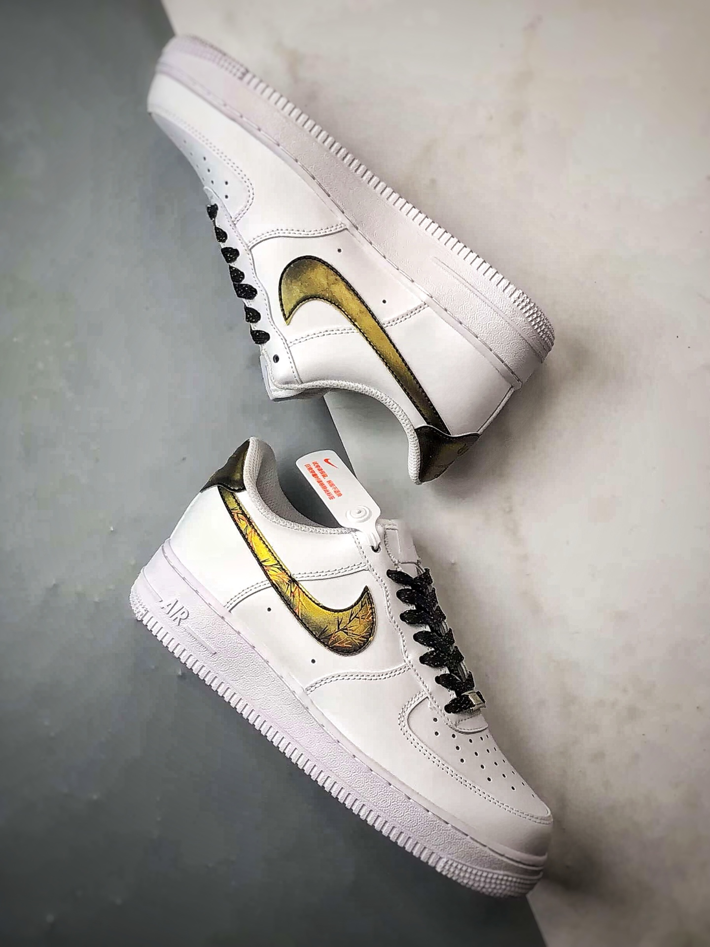 定制球鞋Air Force 1 Low 珐琅鎏金 白黑金 经典休闲运动板鞋 ZH0316-147