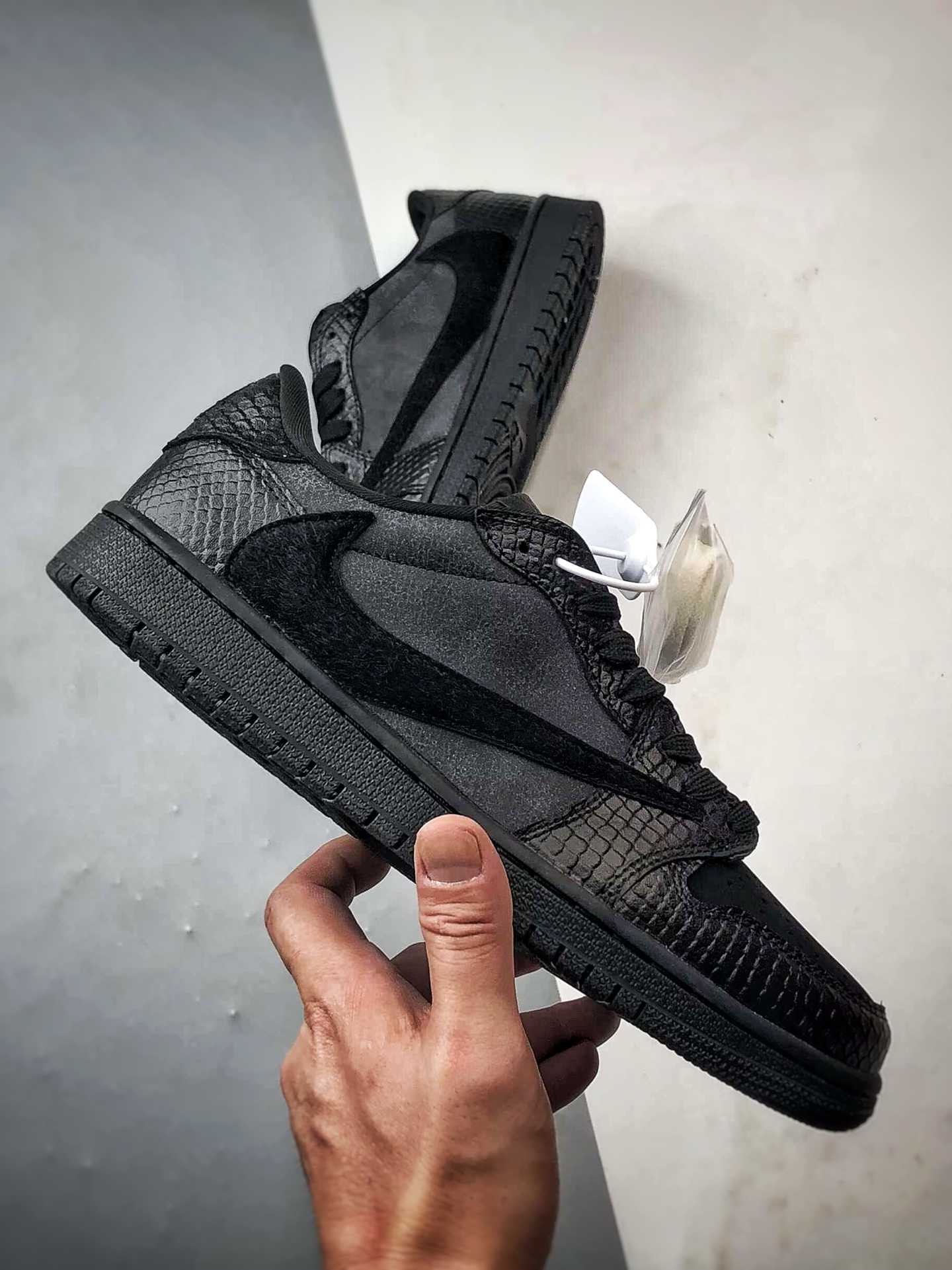 Air Jordan 1 Low ”高端定制” 科比蛇纹黑马毛倒钩 LD2028-039