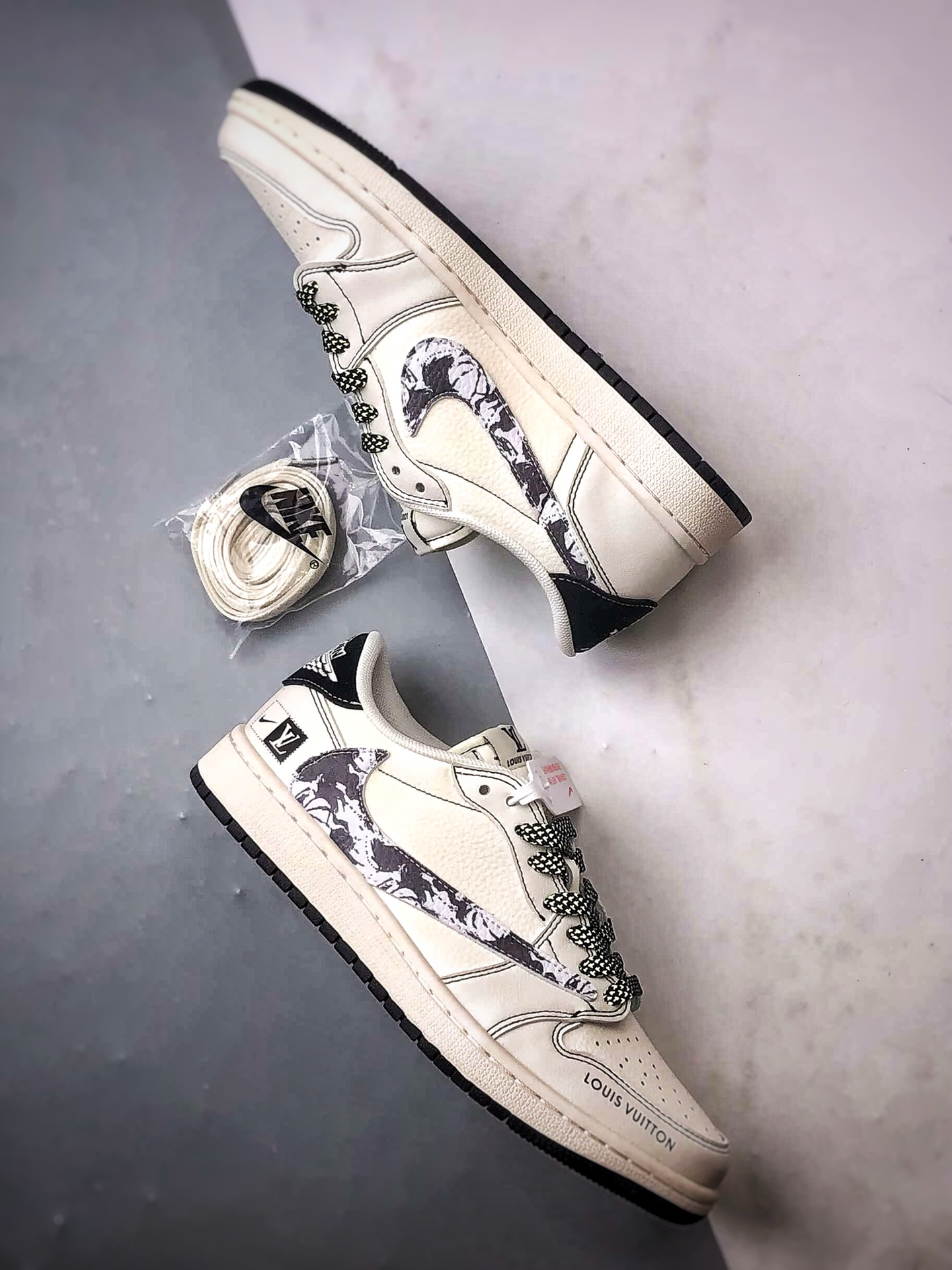 290 Air Jordan 1 Low ”高端定制” LV米白黑涂鸦倒钩 XS7089-616
