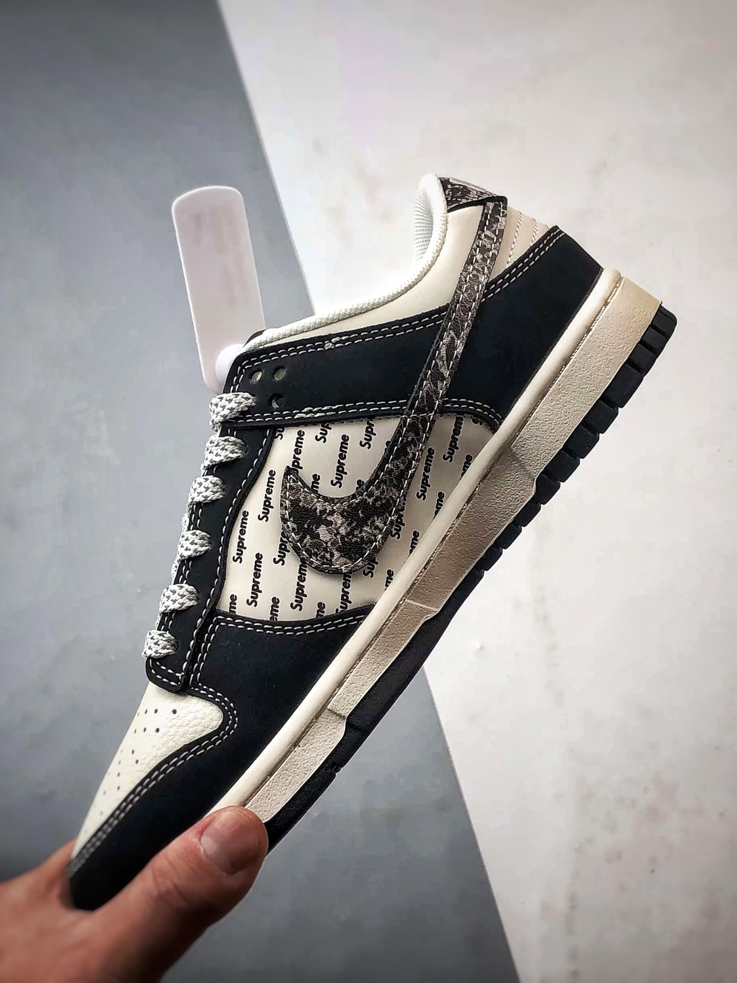 NK Dunk Low Retro ”DIY高端定制” Sup印字米黑蛇纹钩 低帮休闲运动板鞋 XS6089-624 NK Dunk Low Retro ”DIY高端定制” Sup印字米黑蛇纹钩 低帮休闲运动板鞋 XS6089-624