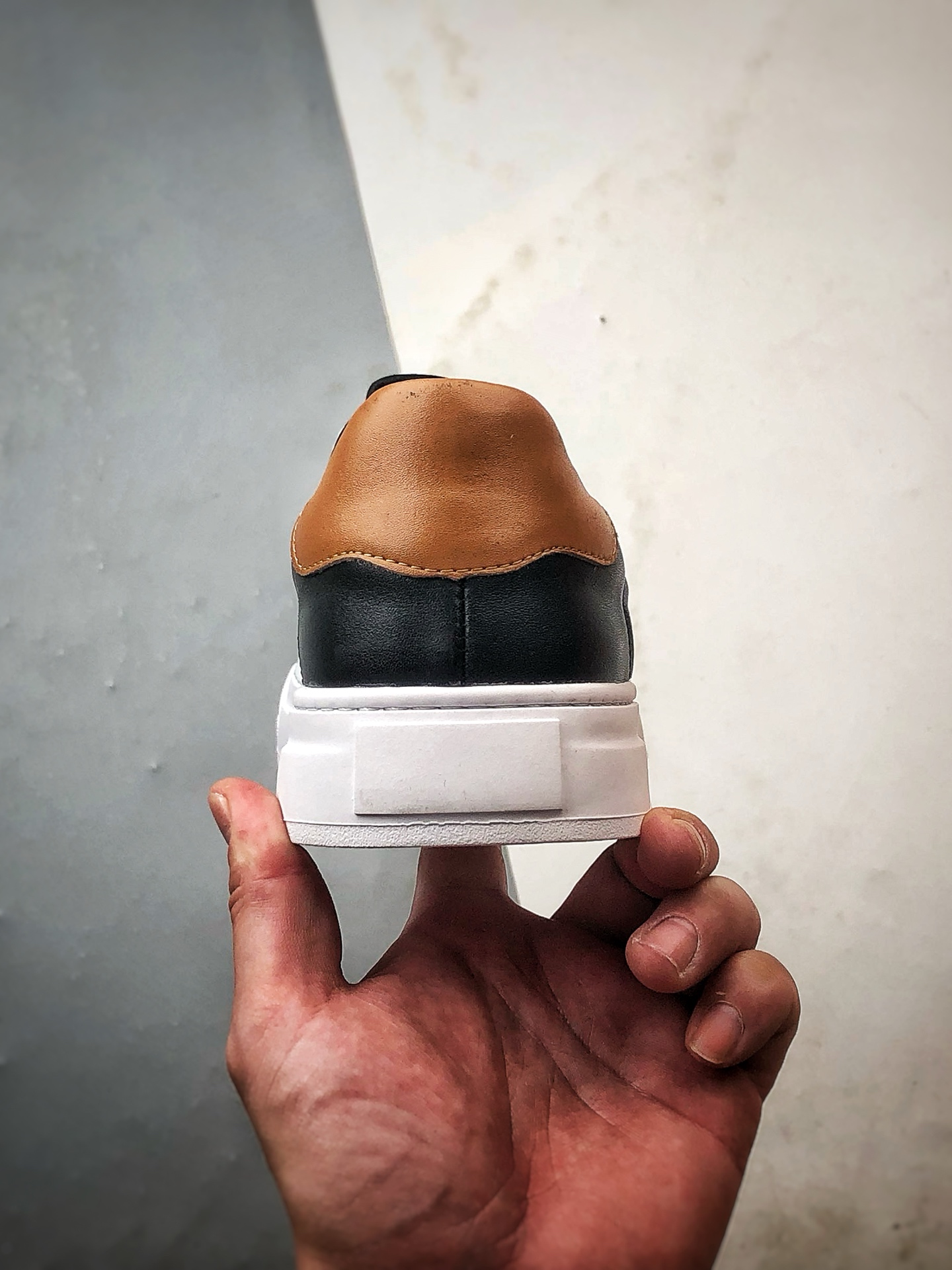 Ecco/爱步 街头系列 四季可穿复古休闲板鞋 983257