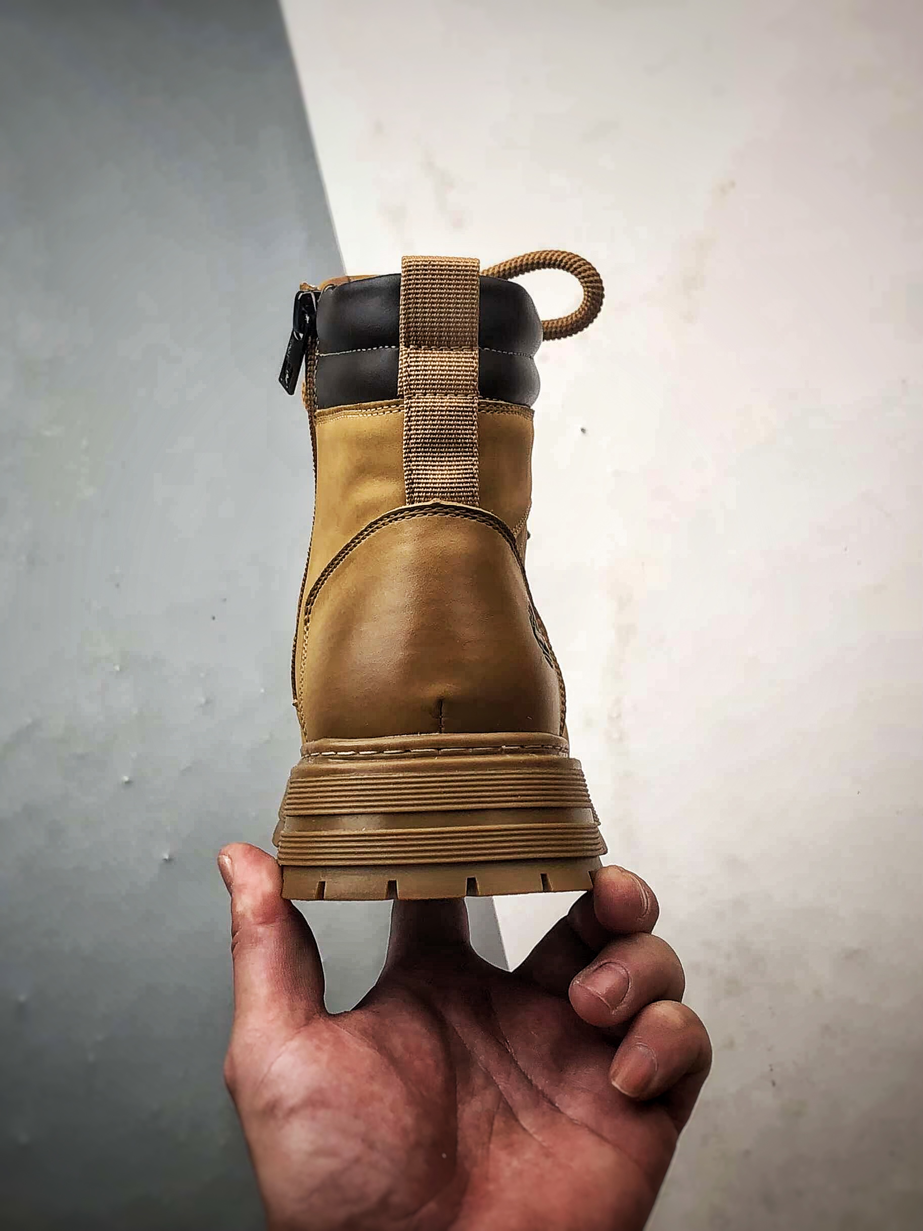 Timberland添柏岚/天伯伦 秋冬新款 户外工装休闲大黄靴 TB10056
