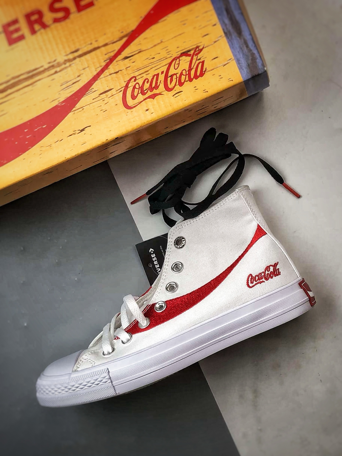 Converse x Coca-Cola 白色 匡威可口可乐全新联名高帮帆布鞋 A18434C