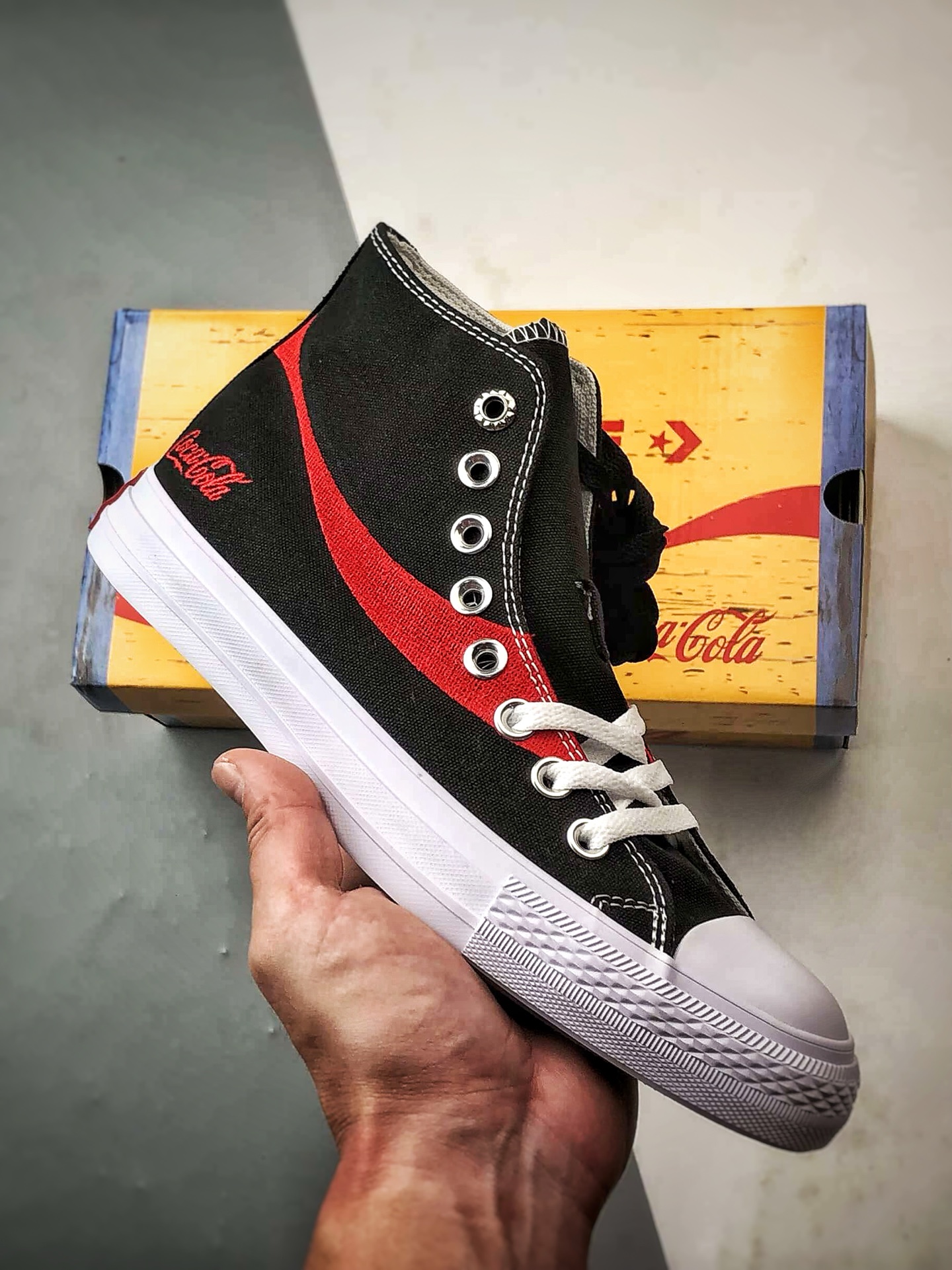 Converse x Coca-Cola 黑色 匡威可口可乐全新联名高帮帆布鞋 A18435C