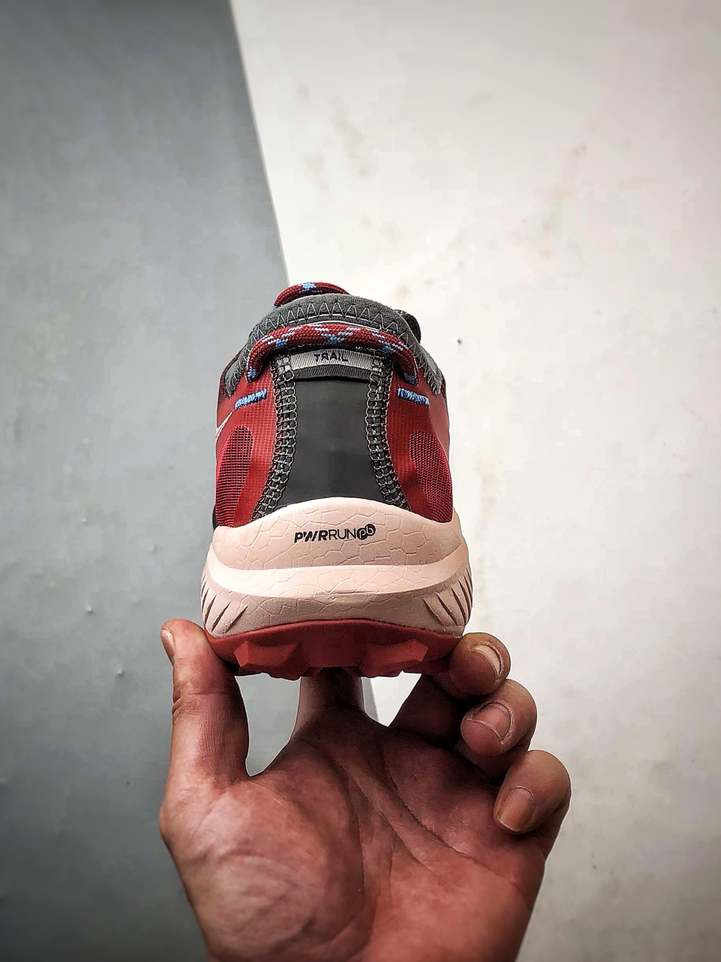 Saucony Endorphin Rift 酒红灰 咖翼碳板舒适缓震户外越野跑鞋