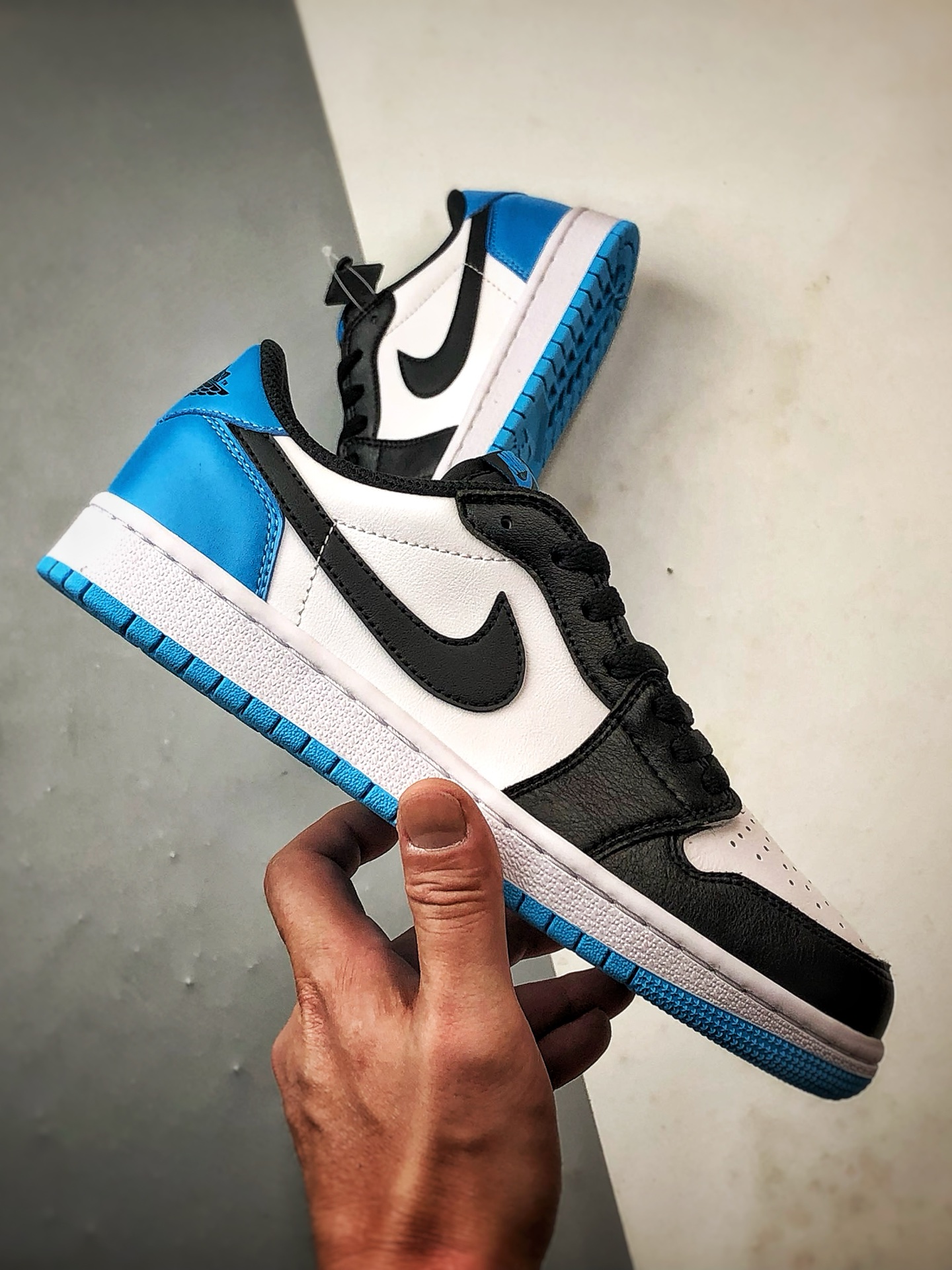 Air Jordan 1 Retro Low 黑白蓝 CZ0790-104