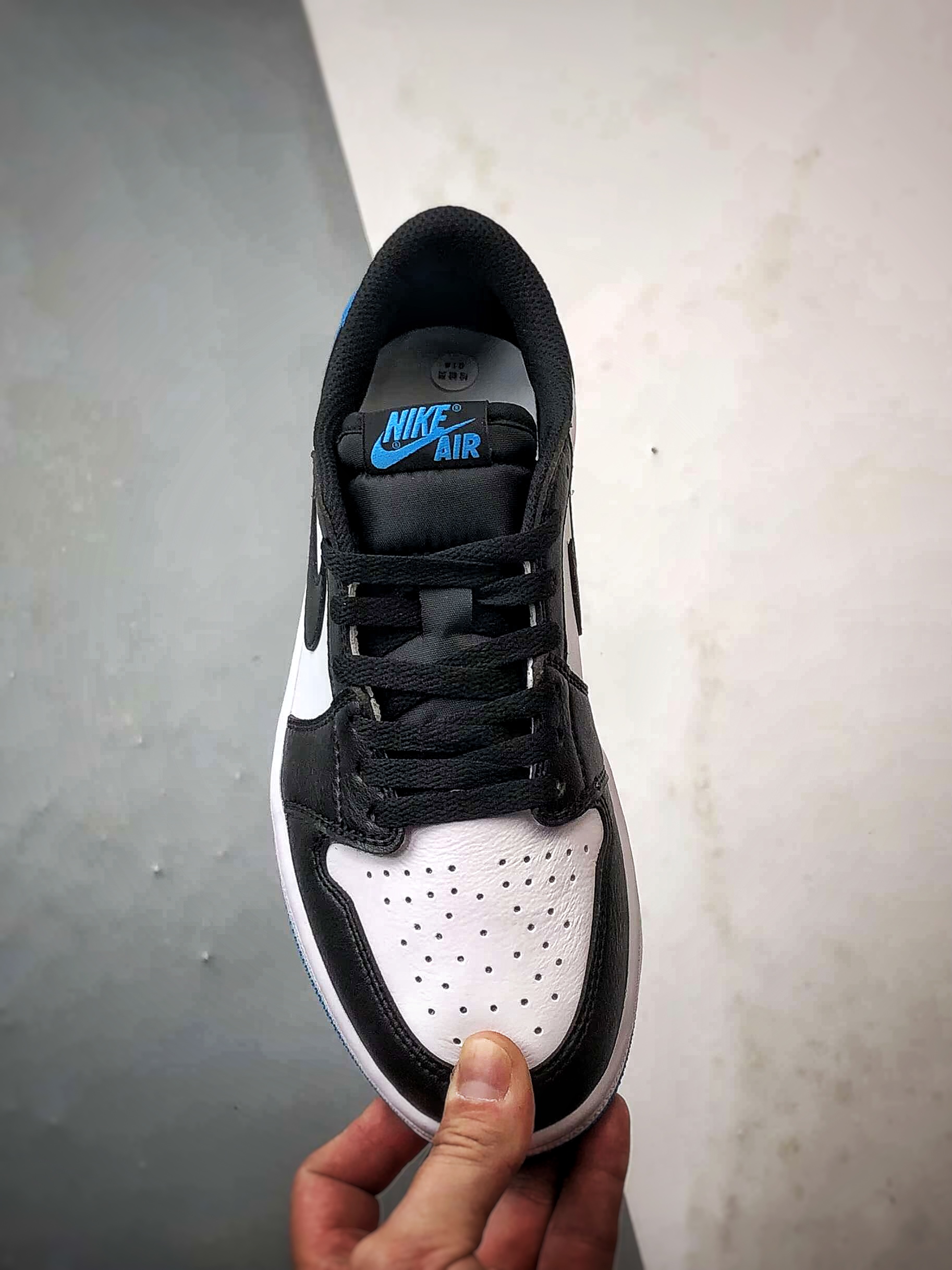 Air Jordan 1 Retro Low 黑白蓝 CZ0790-104